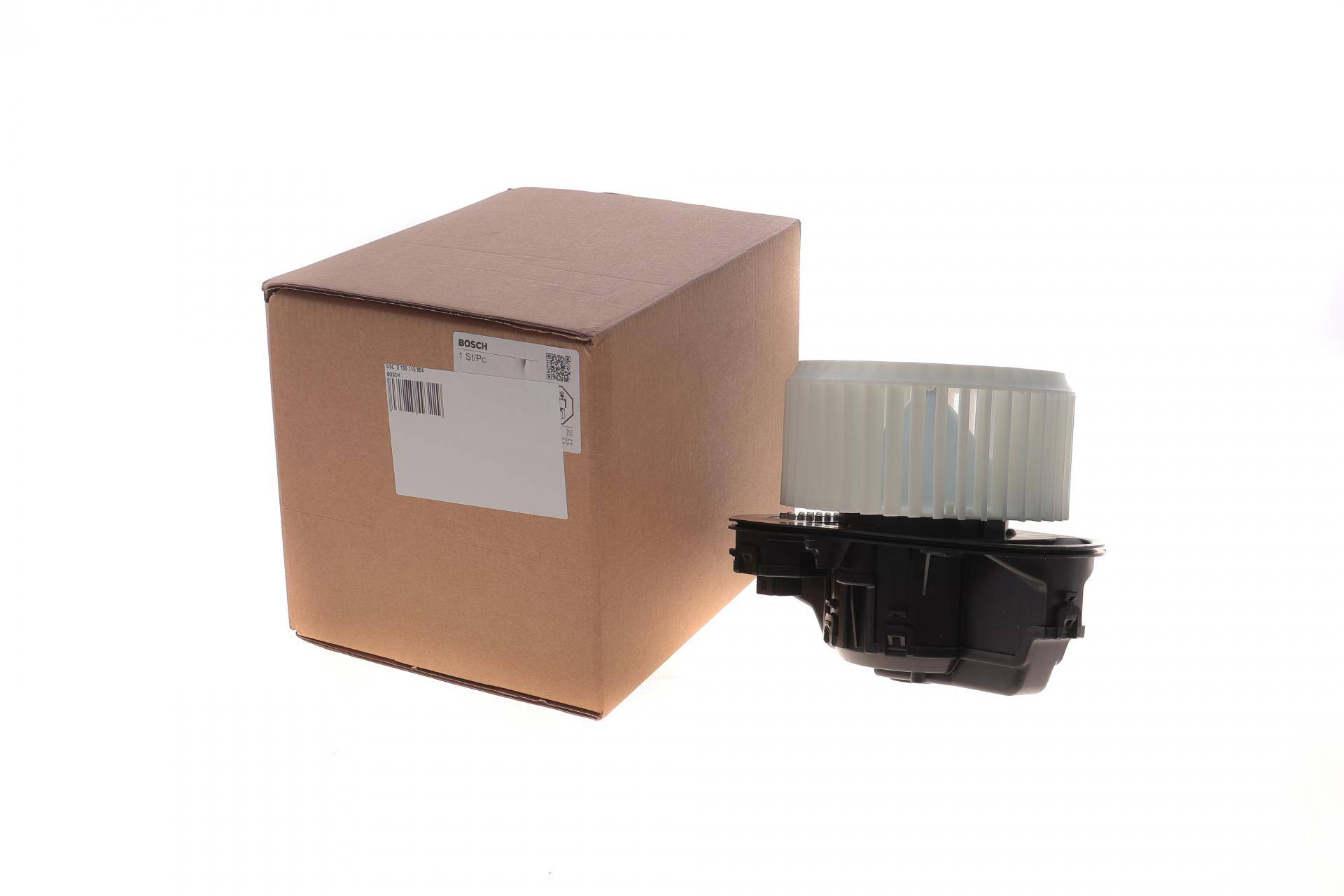 Моторчик пічки VW Touareg 10-18 (незначне пошкодження кріплення)