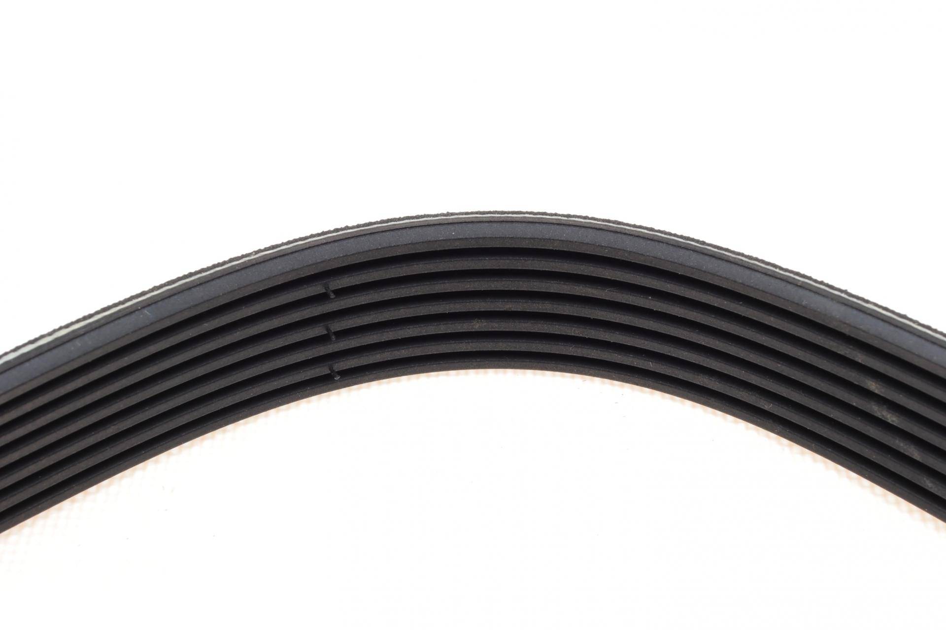 Ремінь генератора Renault Fluence 1.6 13-