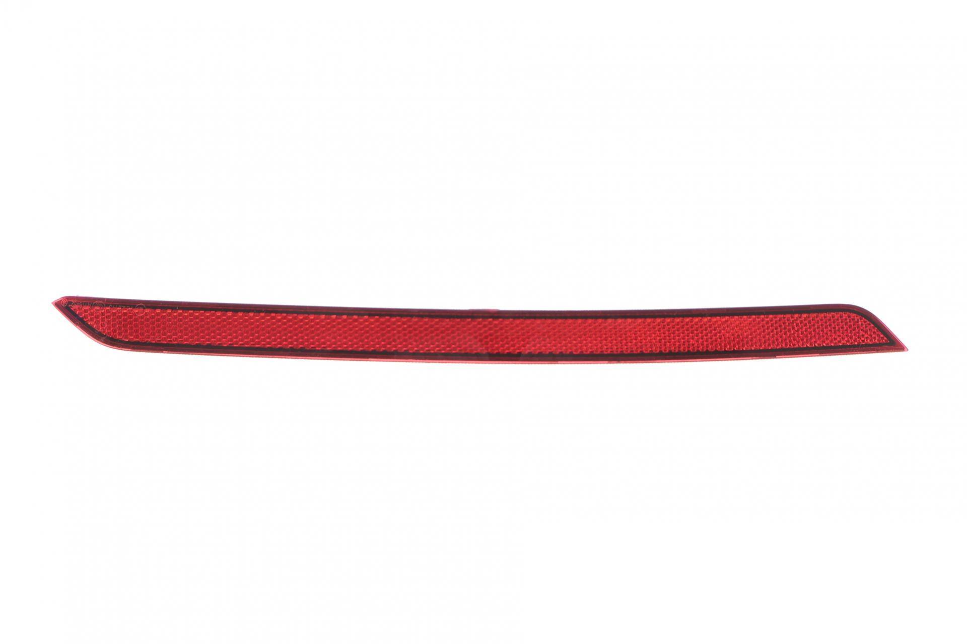 Світловідбивач бампера (заднього) VW Passat 14-24 (R)