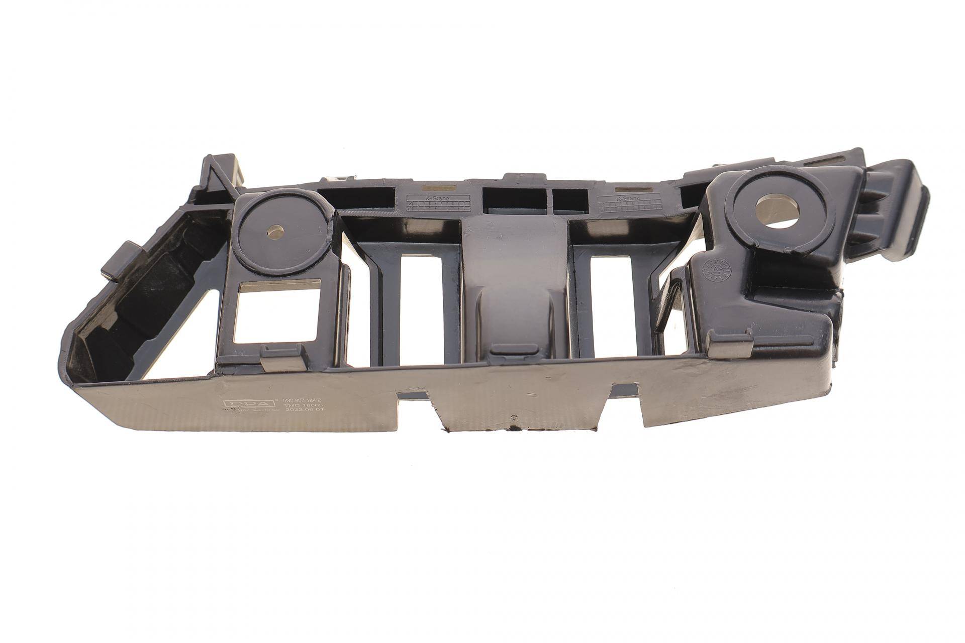 Кронштейн кріплення бампера (переднього/R) VW Tiguan 08-18