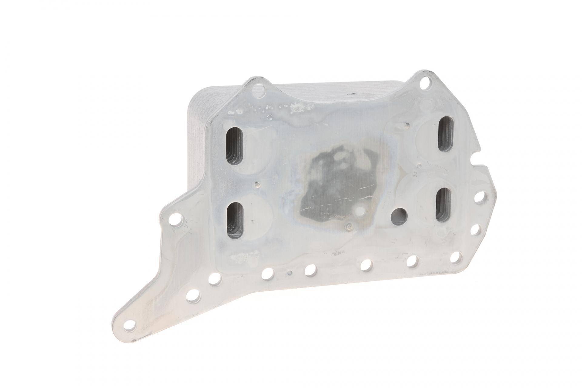 Радіатор масляний MB Vito/Opel Vivaro/Renault Trafic 1.6 CDTI/dCi 14- (теплообмінник)