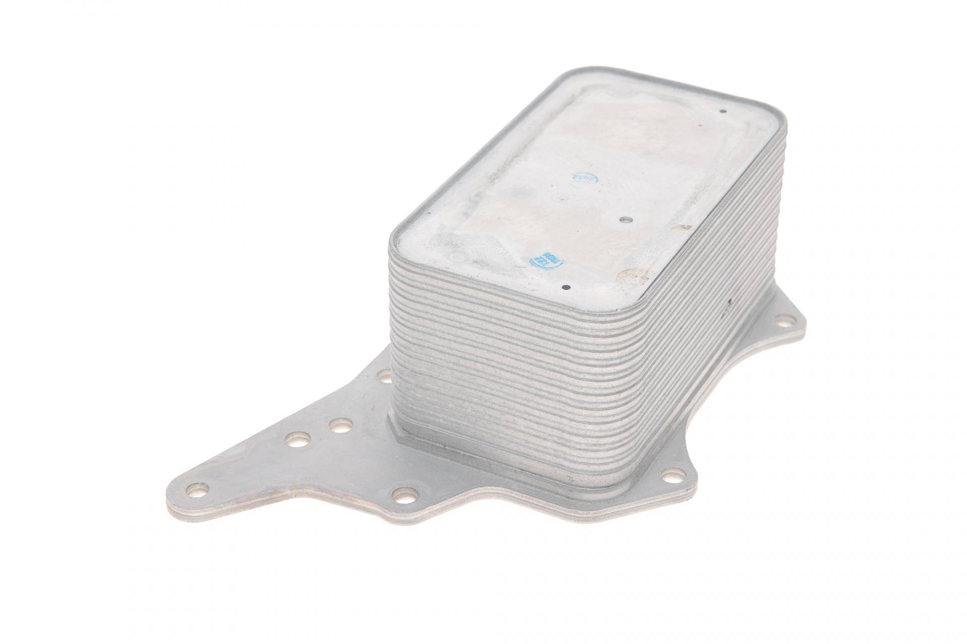 Радіатор масляний MB Vito/Opel Vivaro/Renault Trafic 1.6 CDTI/dCi 14- (теплообмінник)