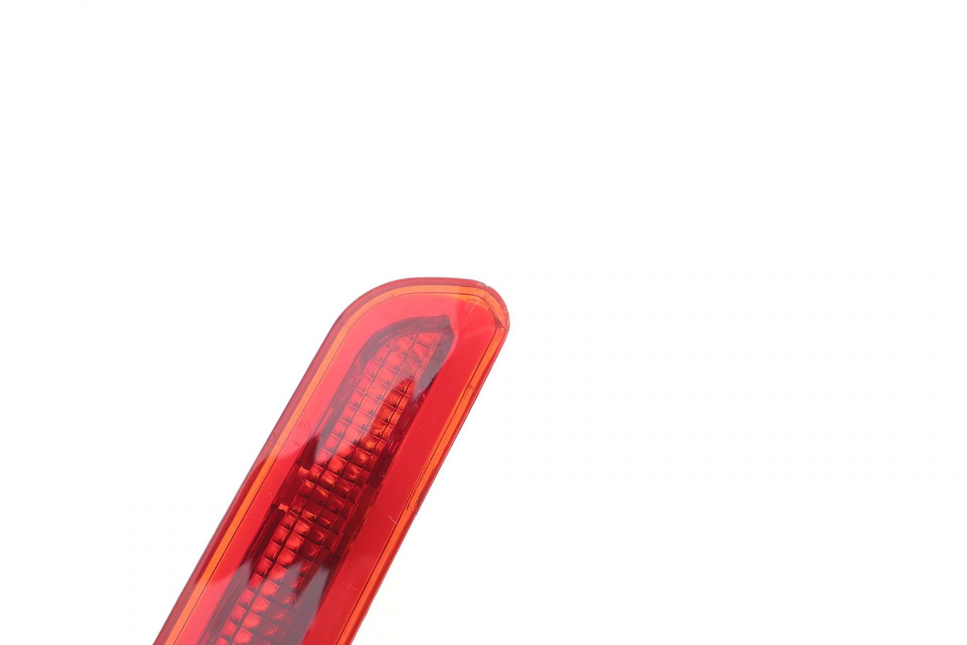 Ліхтар сигналу гальмування (додатковий) VW Caddy/T6 15- (ляда)(незначне пошкодження)