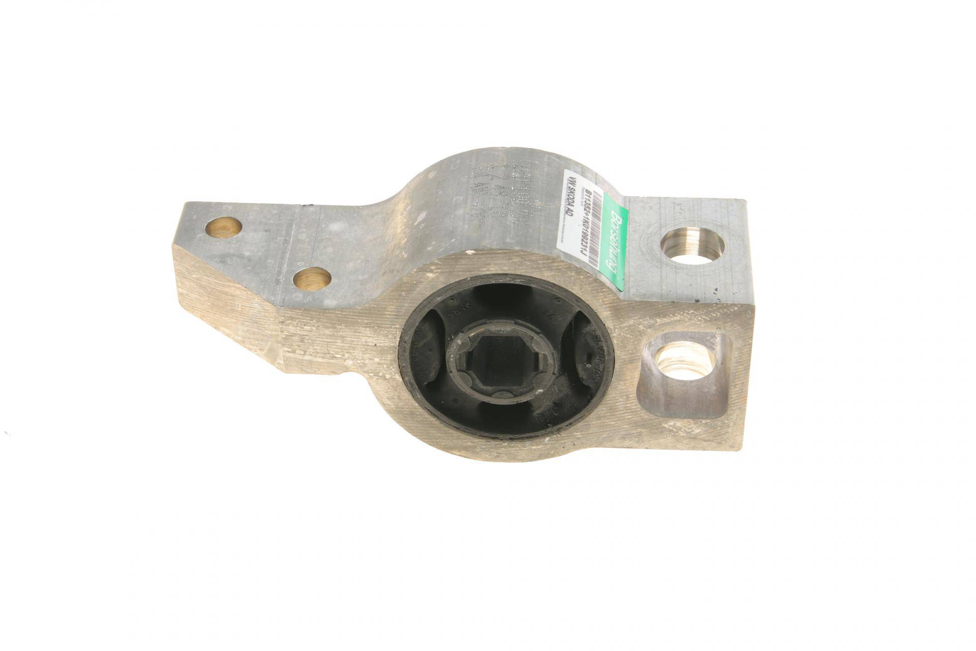 Сайлентблок важеля (переднього/ззаду) VW Caddy/Golf 03-13 (L)