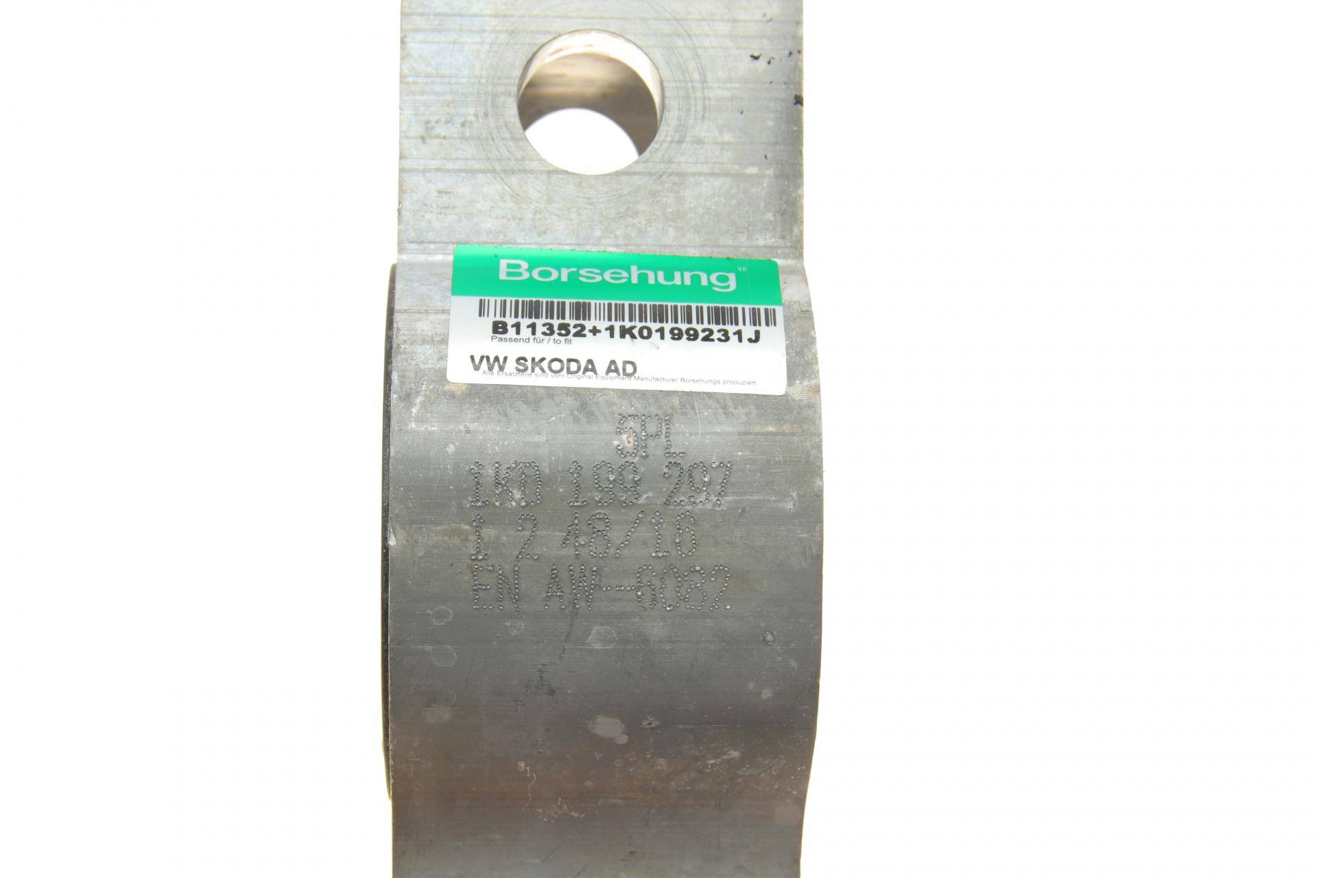 Сайлентблок важеля (переднього/ззаду) VW Caddy/Golf 03-13 (L)