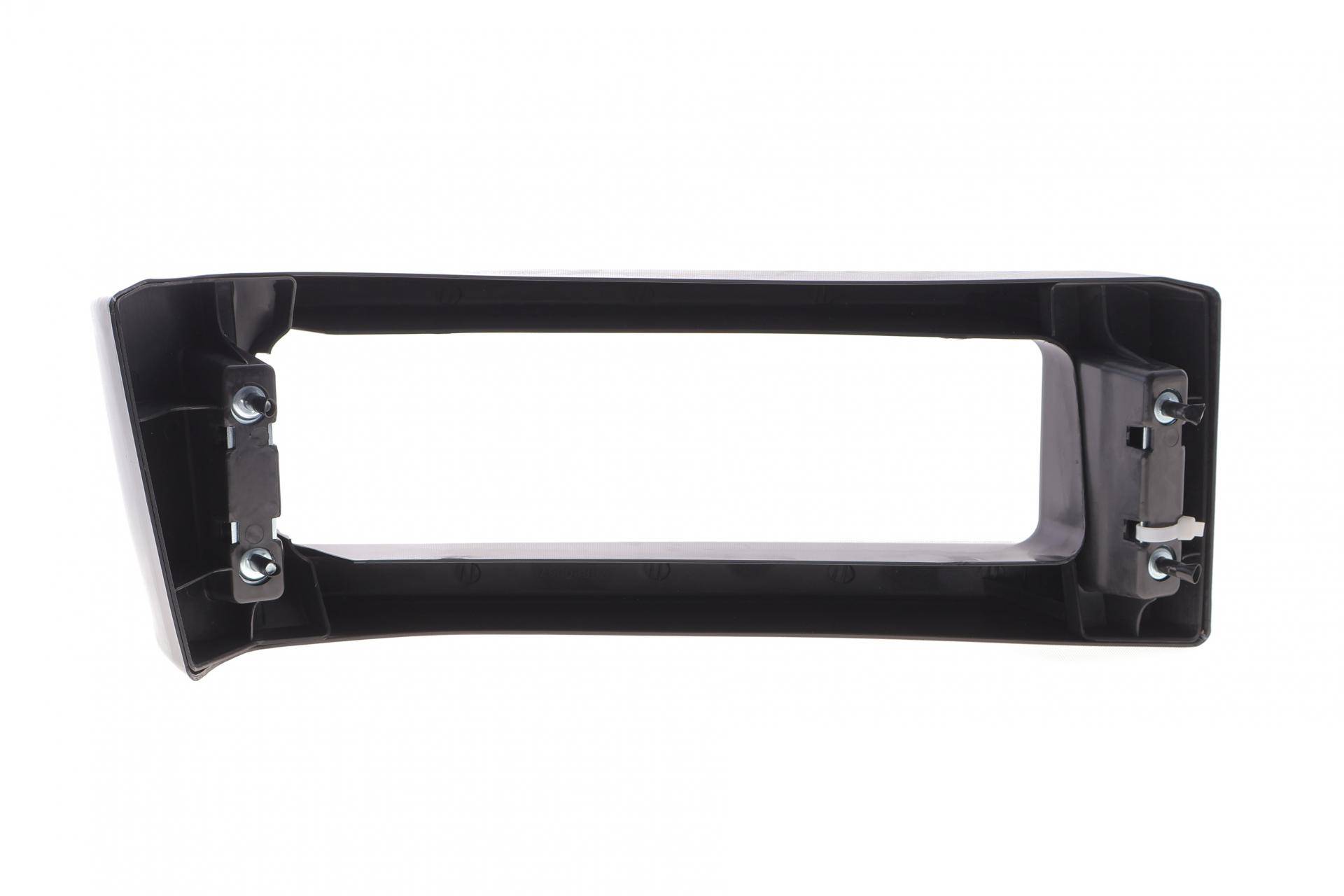 Кут бампера (заднього) MB 609-709 (R) (черний)(пошкоджено фіксатори кронштейна кріплення)