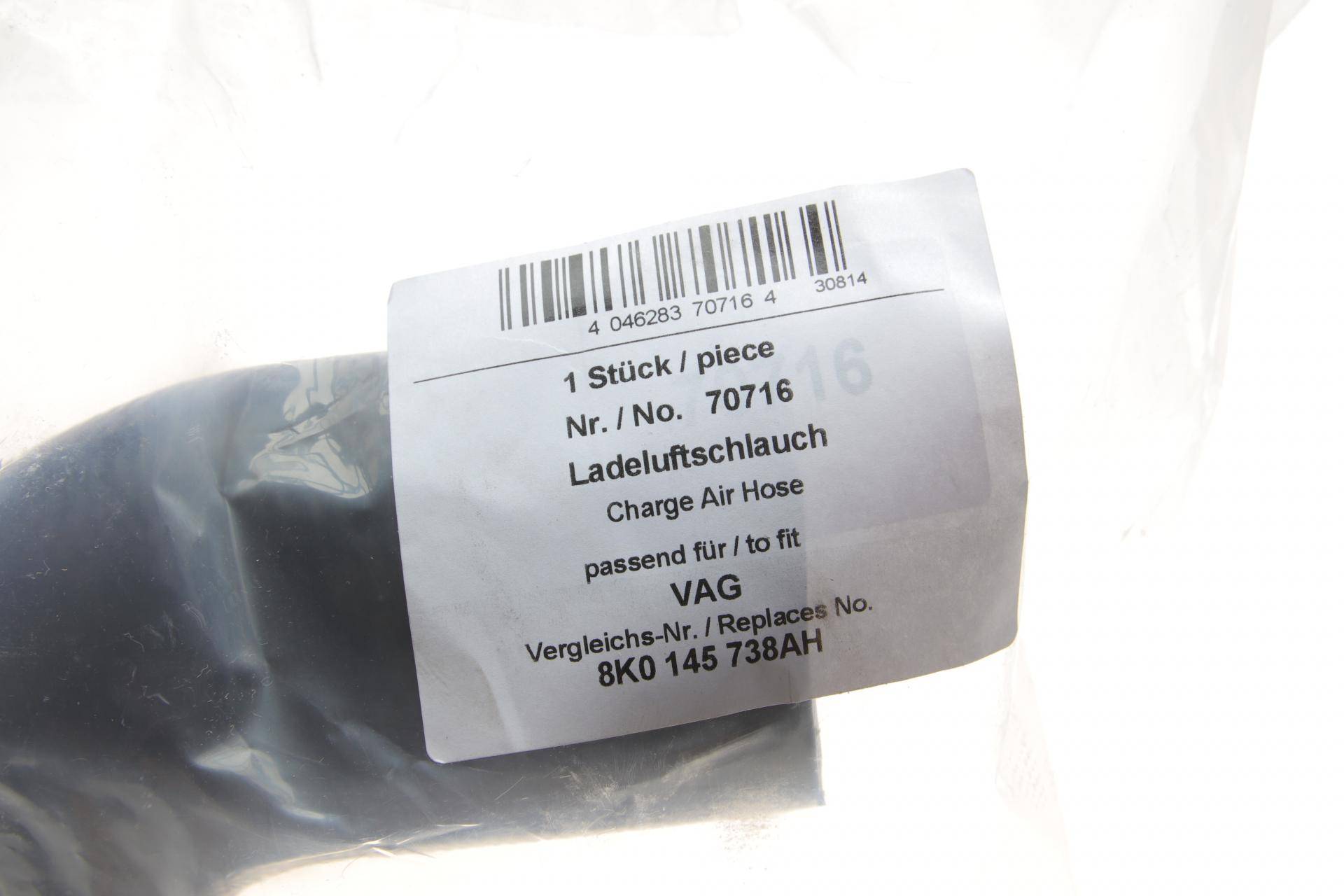 Патрубок інтеркулера (R) Audi A5/A4 2.0TDI 07-17