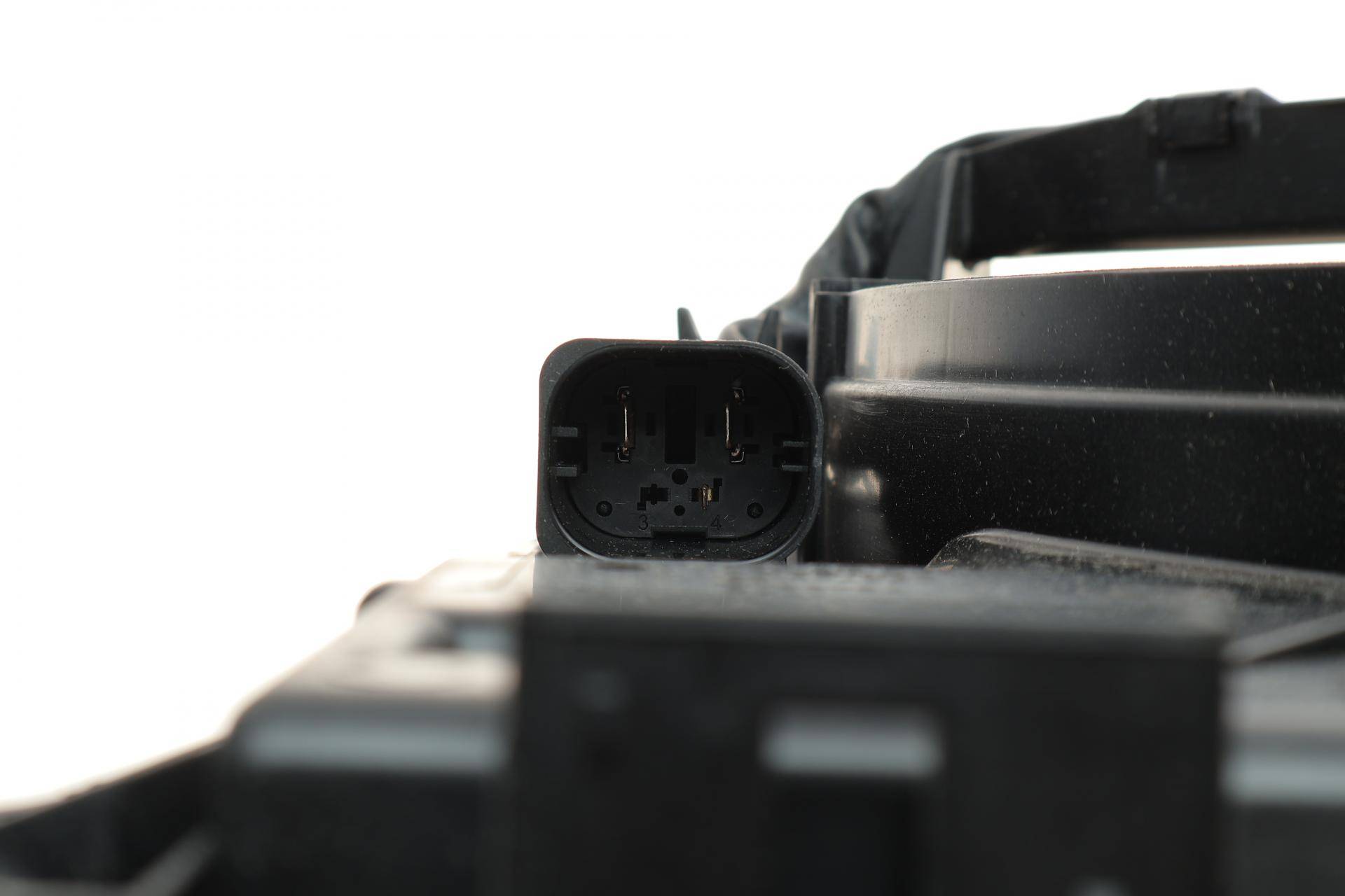 Вентилятор охолодження двигуна BMW 3 (F30/F80) 3.0D 11- N57 (з дифузором)