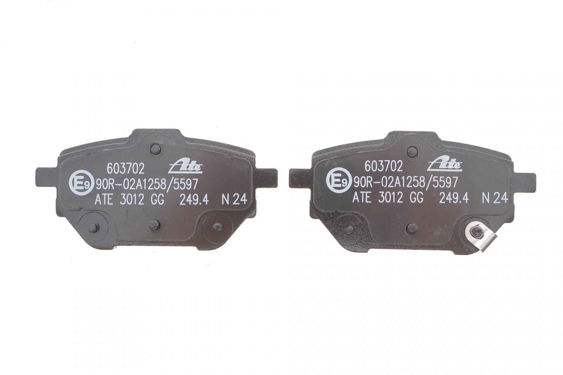 Колодки гальмівні (задні) Toyota Corolla 1.6 VVTi 19-