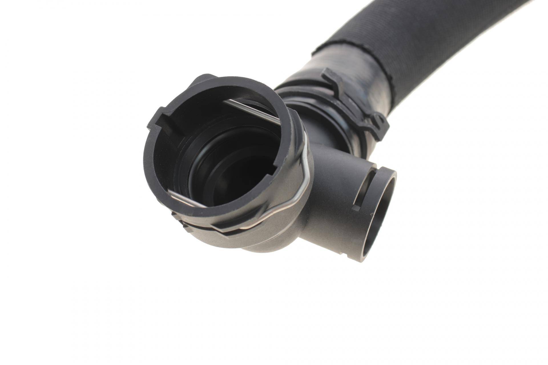 Патрубок радіатора VW Golf VI/Jetta IV 13-