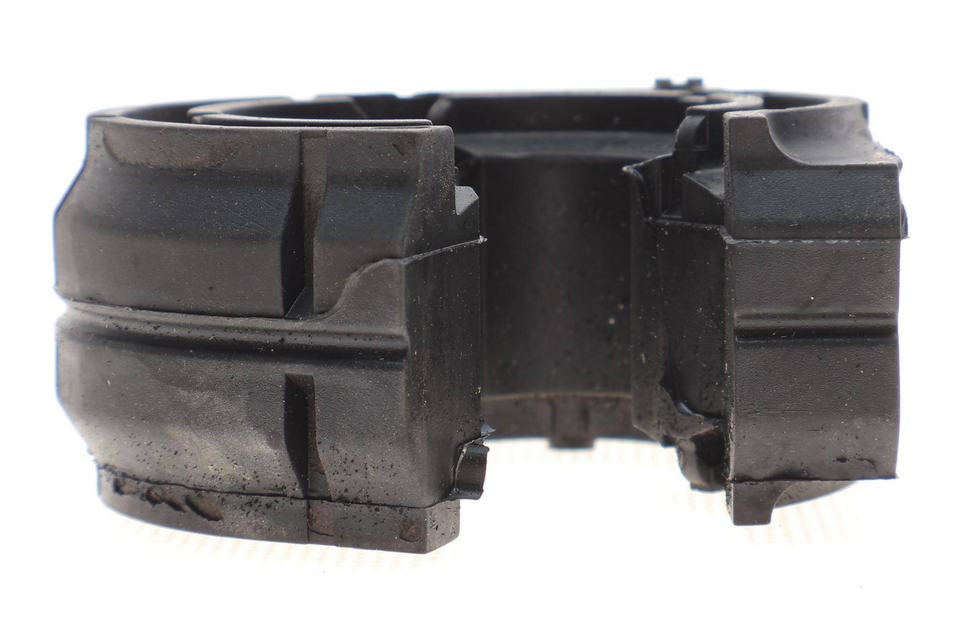 Втулка стабілізатора (заднього) BMW X5 (E70/F15/F85)/X6 (E71/E72) 3.0-4.8i 07- (d=24mm)