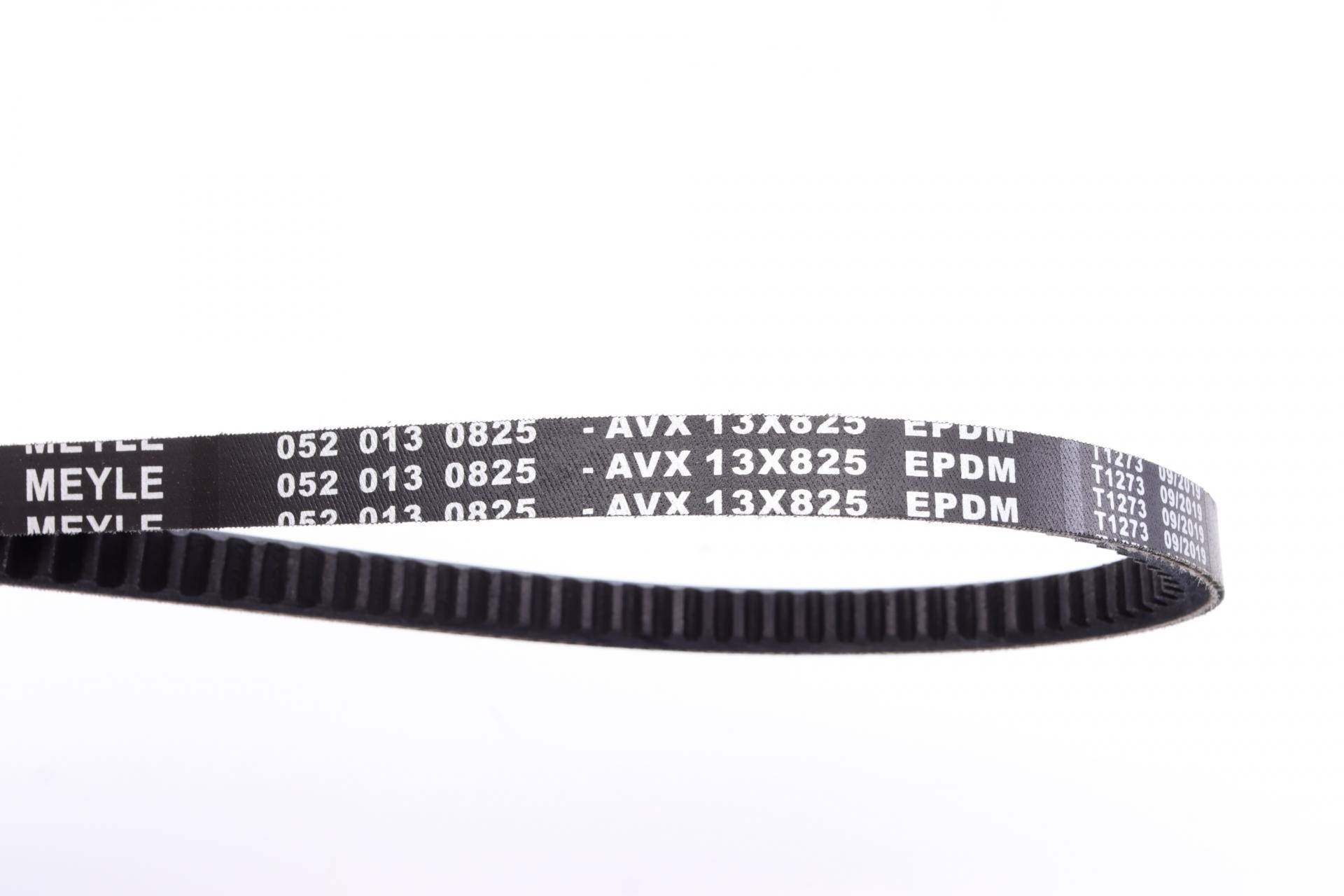 Ремінь генератора Audi 80/BMW 3/5/VW Passat 1.3-1.8 -06 (13x825)