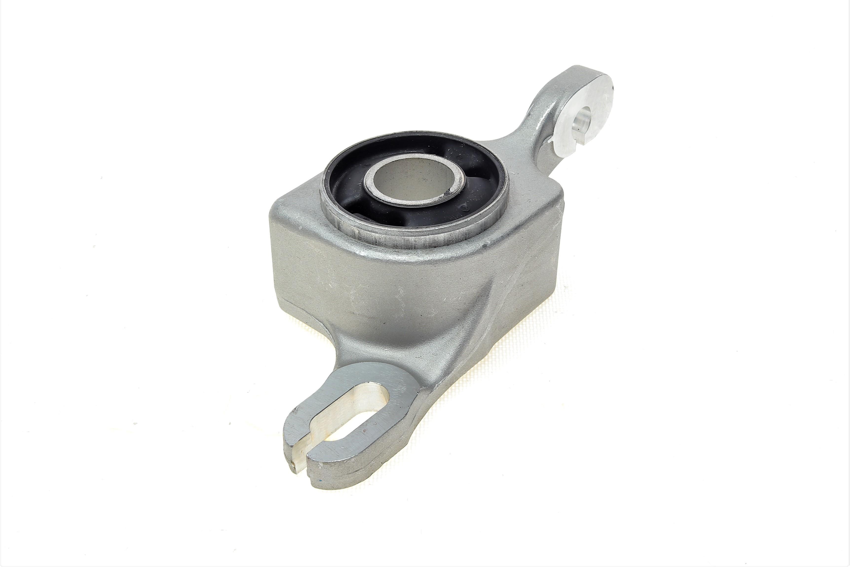 Сайлентблок важеля (переднього) MB GL-class (X164)/ M-class (W164) 05- (L)