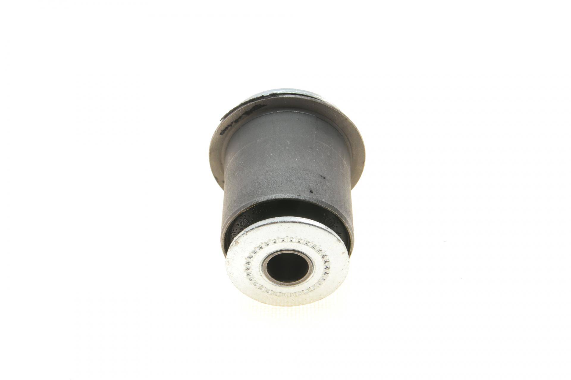 Сайлентблок важеля (переднього/знизу/спереду) Toyota Fortuner/Hilux 04-