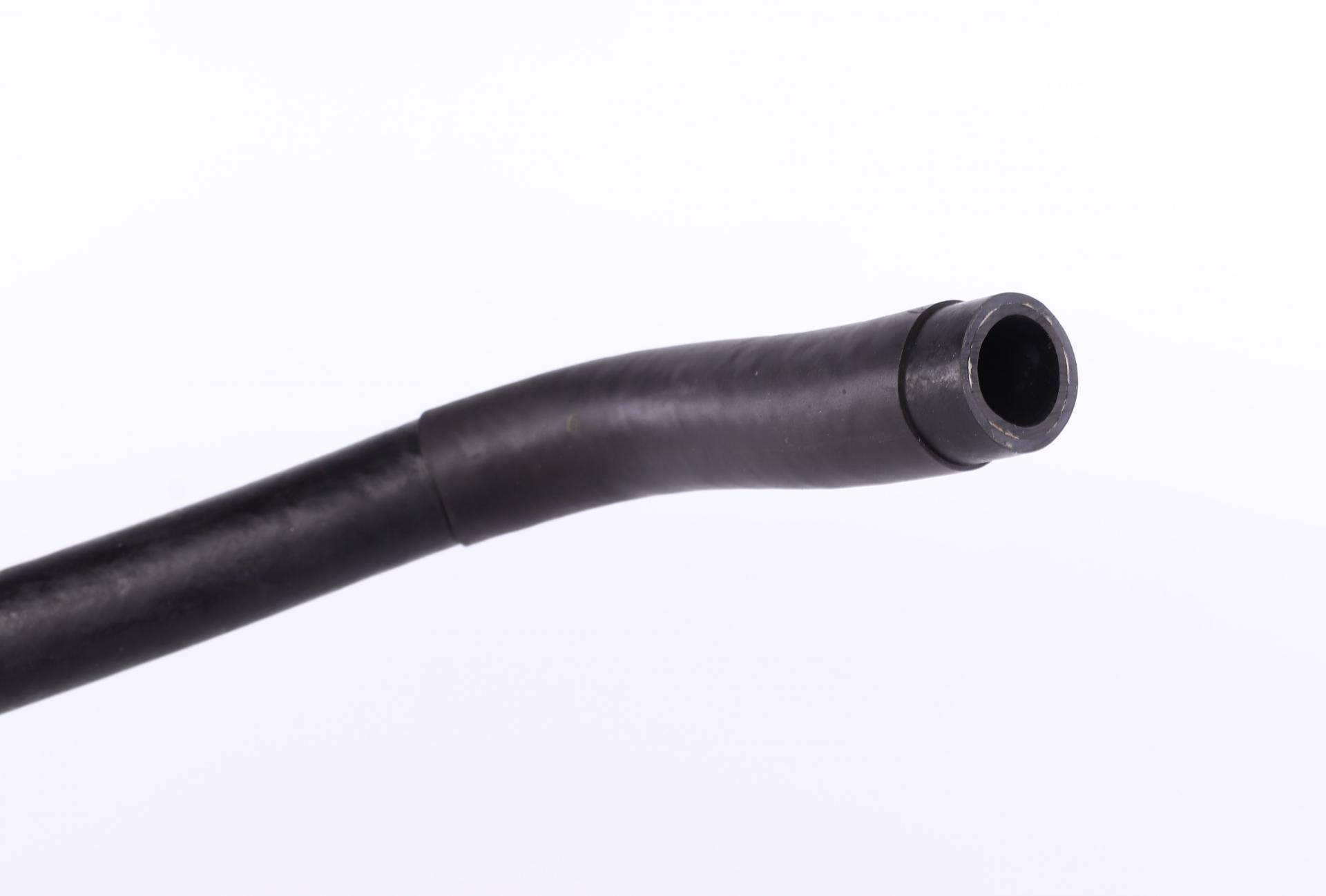 Патрубок системи охолодження BMW X5 (E53) 4.4/4.8 03-06