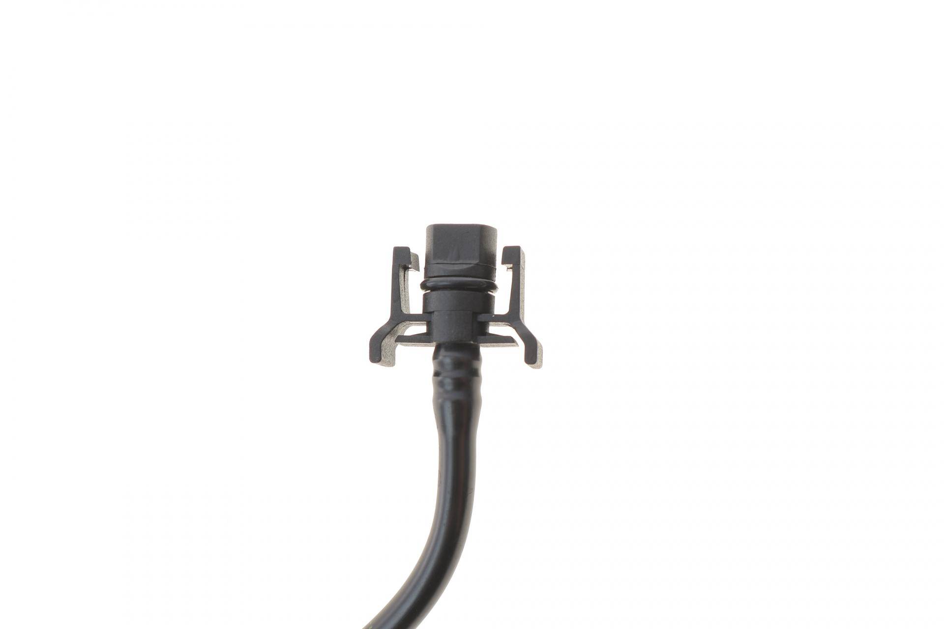 Трубка системи охолодження Volvo S60/S80/V60/V70/XC60/XC70 06-18