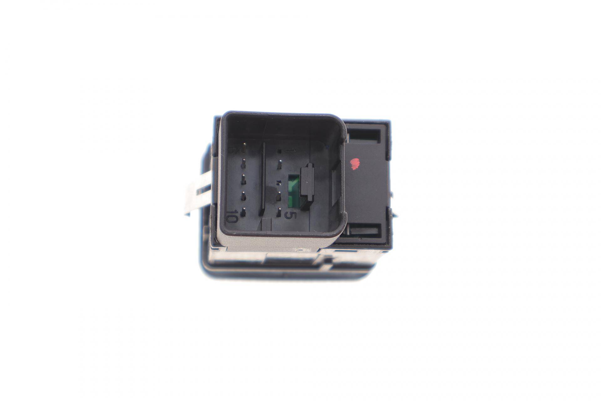 Кнопка вимкнення стояночного гальма VW Passat B6 04-12