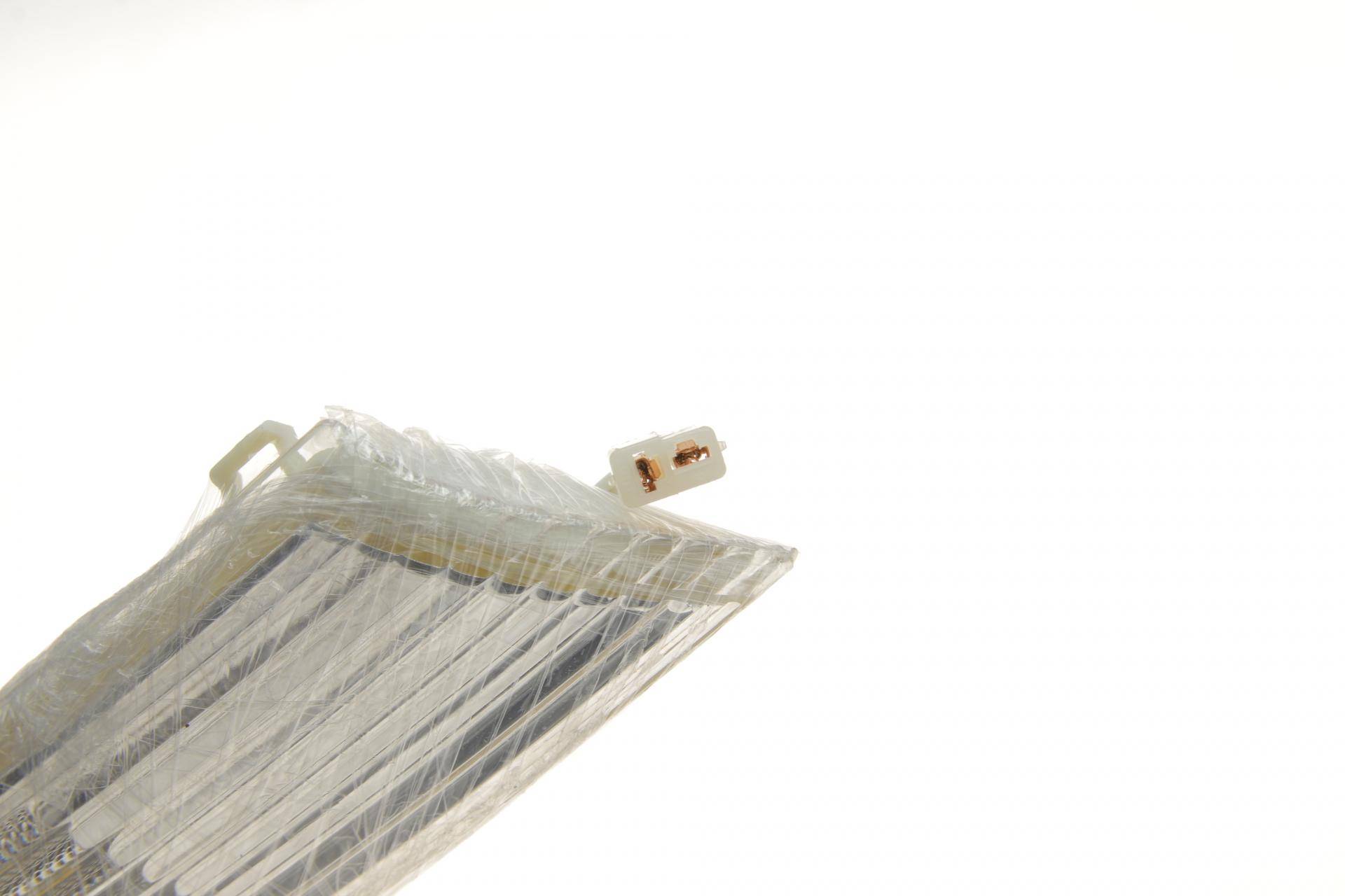 Повторювач повороту на дзеркало VW Touareg 02-10 (L)