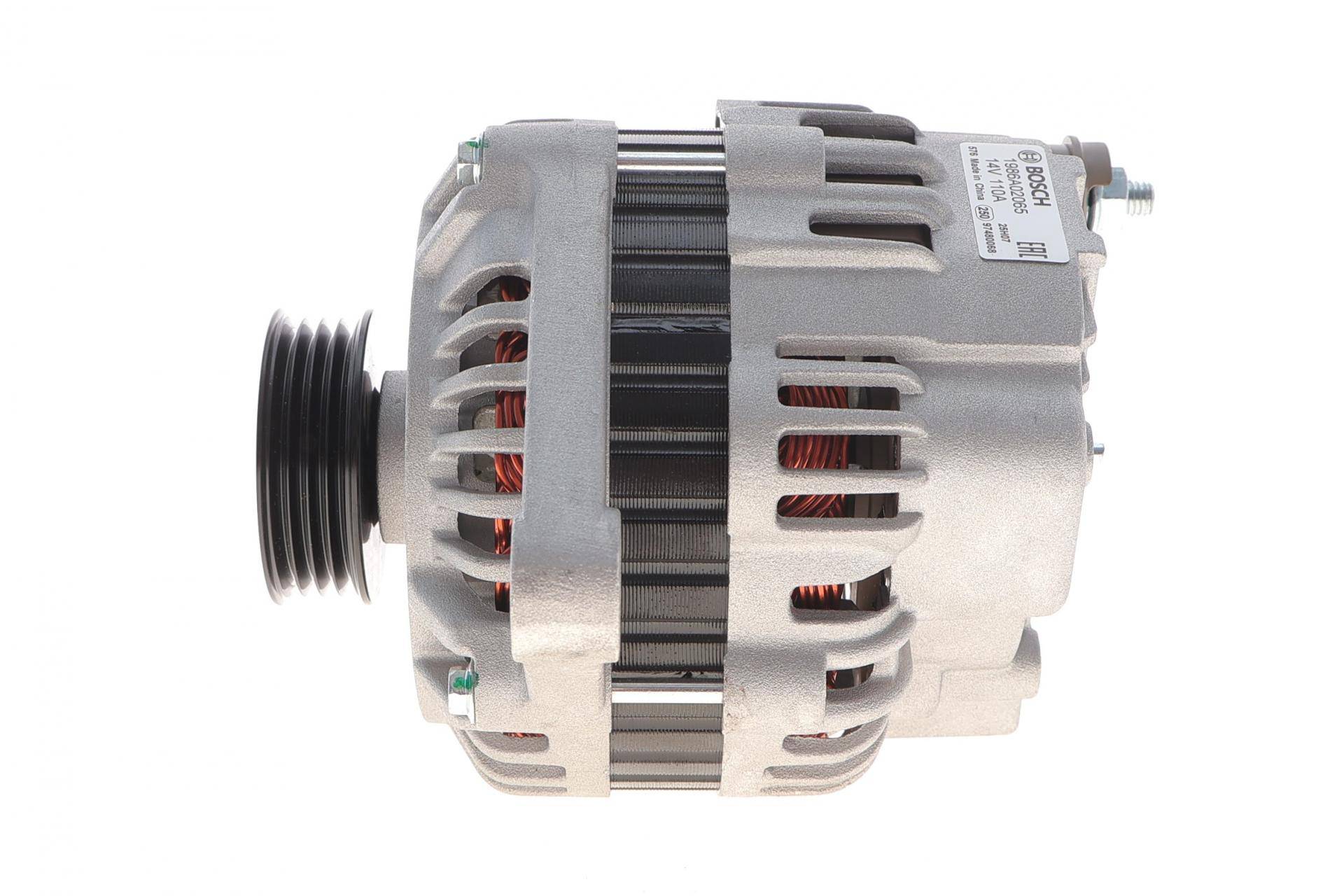 Генератор Dacia Logan/Sandero 1.4/1.6 04- (14V/110A)