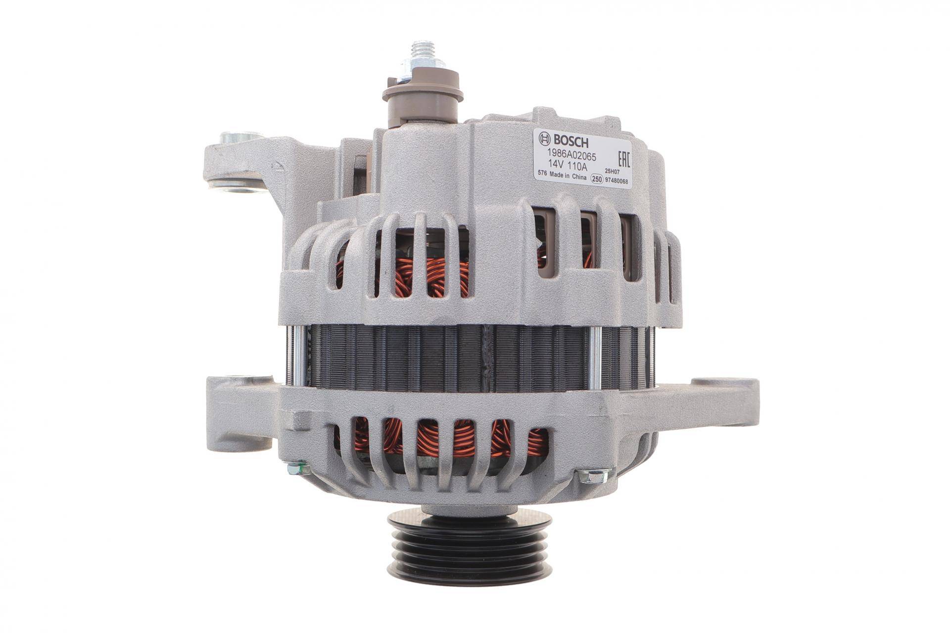 Генератор Dacia Logan/Sandero 1.4/1.6 04- (14V/110A)