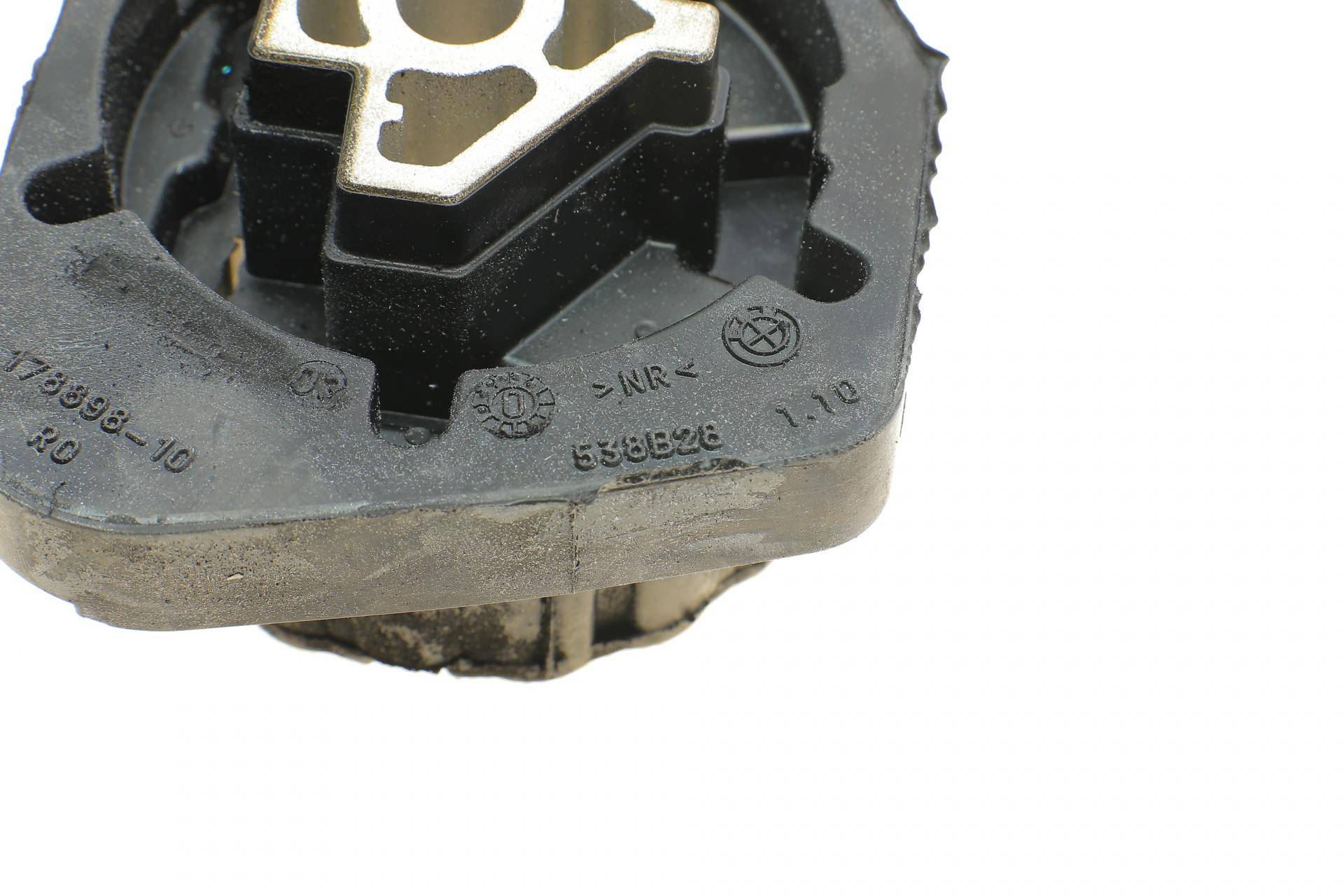 Подушка АКПП BMW 1 (F20/F21)/3 (F30/F80) 2.0-3.0 12- (N55/N57/B48/B58)(OE BMW всередині)