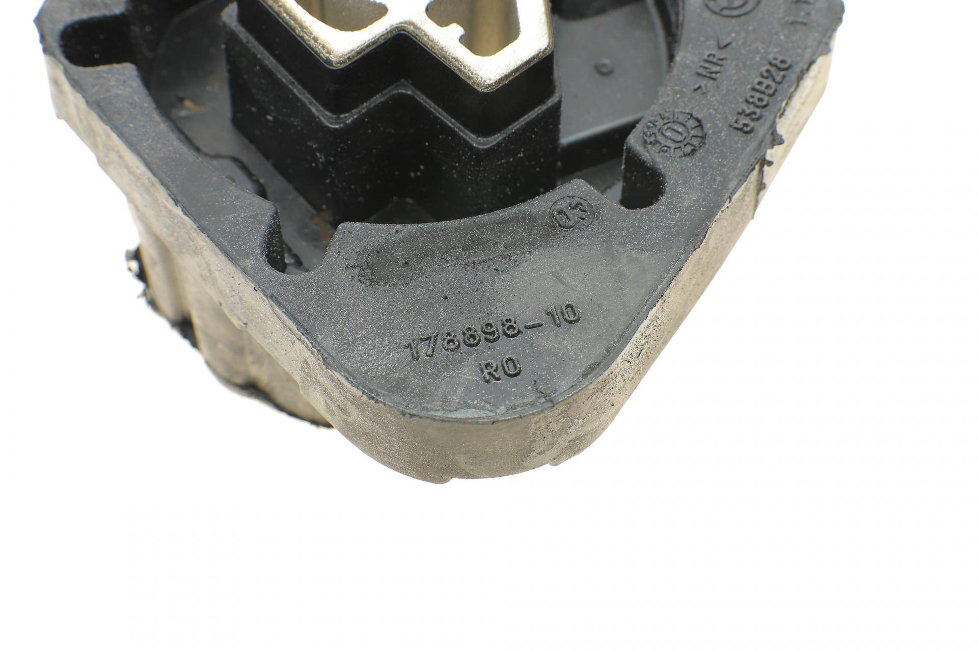 Подушка АКПП BMW 1 (F20/F21)/3 (F30/F80) 2.0-3.0 12- (N55/N57/B48/B58)(OE BMW всередині)