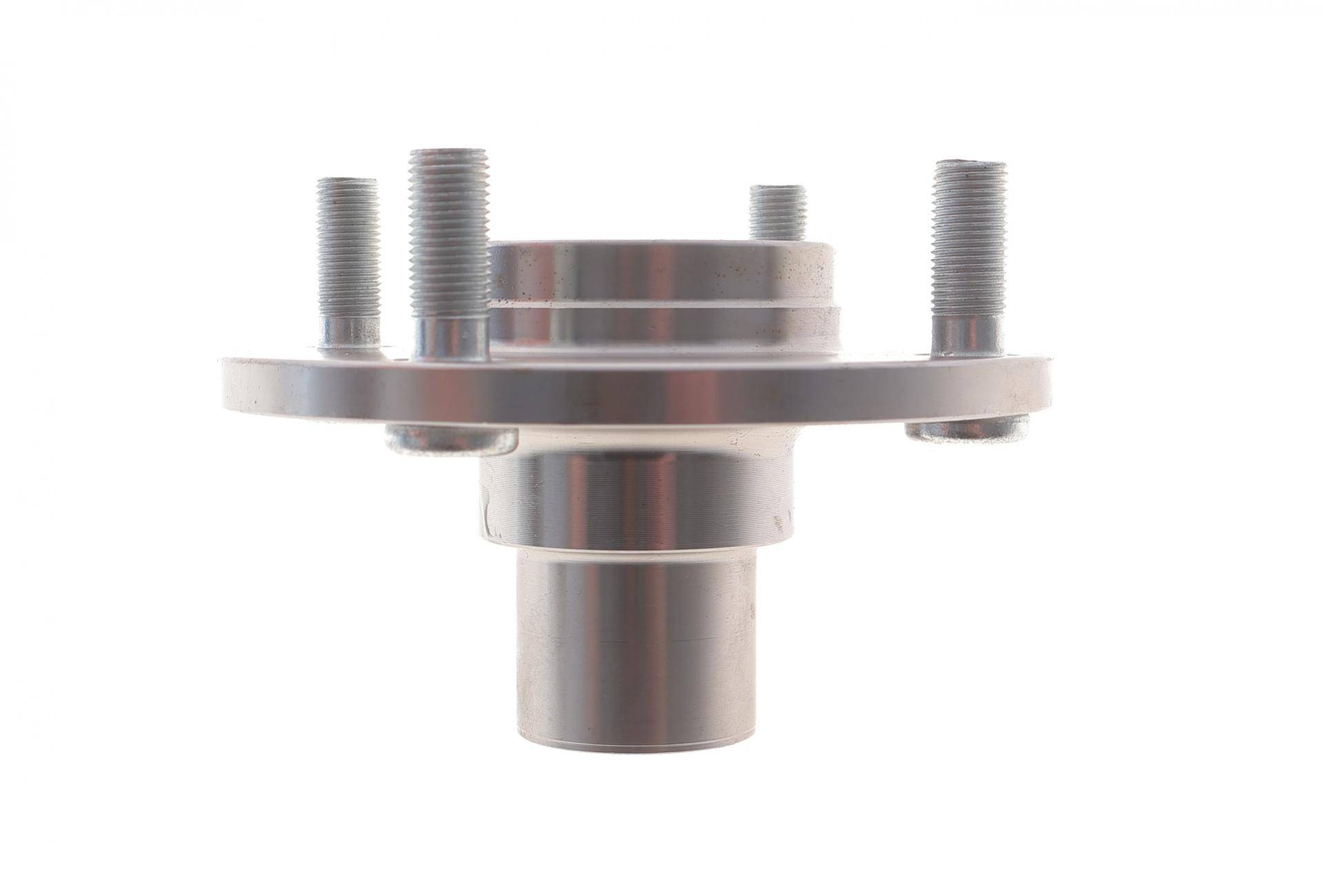 Маточина (передня) Nissan Almera 00-06