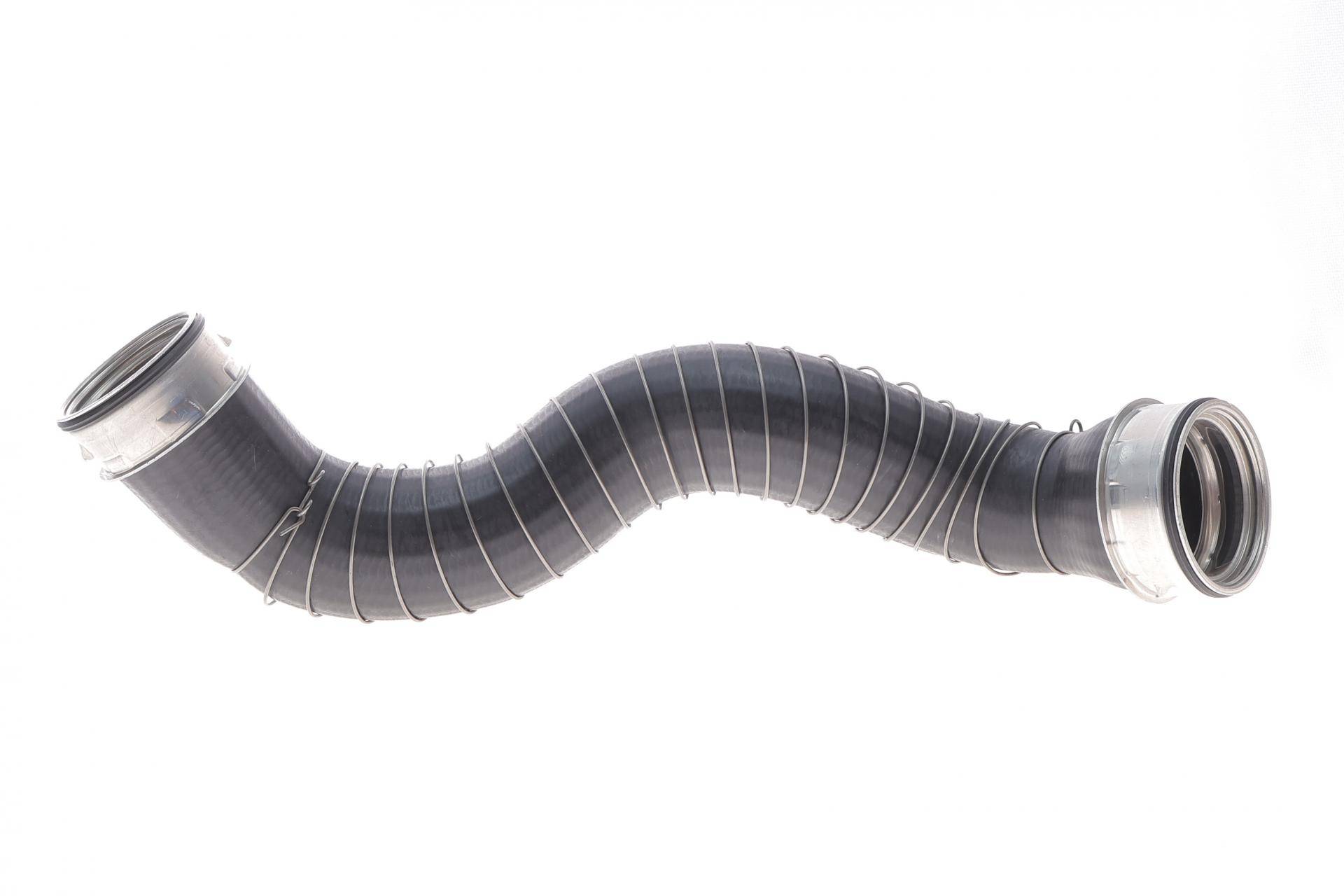 Патрубок інтеркулера MB E-class (W211) 02-08 (M271)