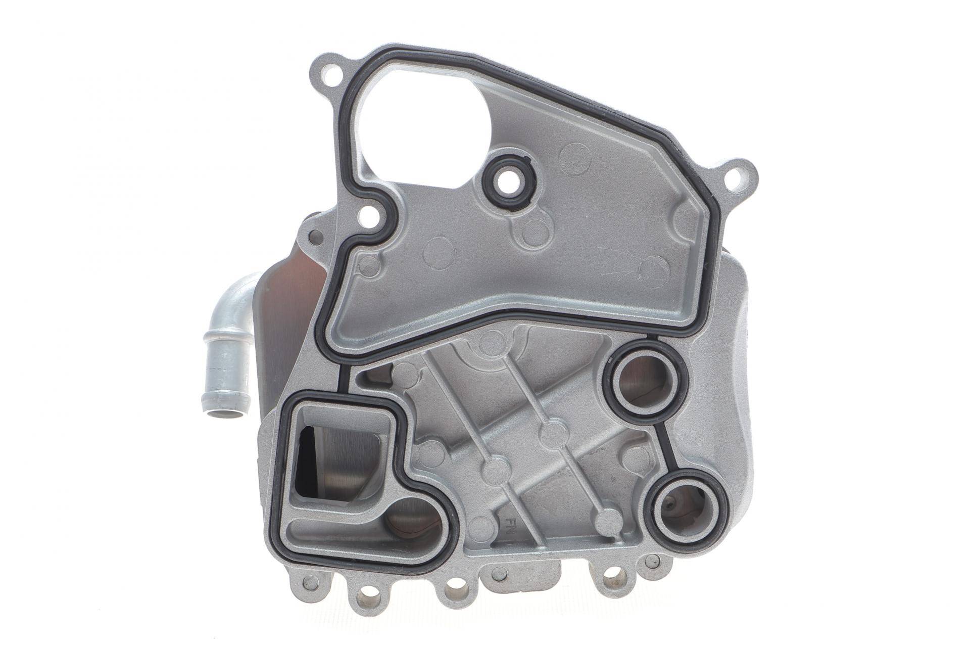 Радіатор масляний Audi A4/A6/Q7/VW Touareg/Porsche Cayenne/Panamera 3.0TDI 07- (теплообмінник)