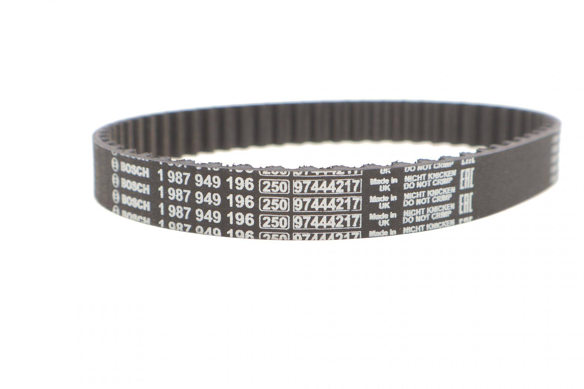 Комплект ГРМ + помпа VW Golf IV 1.6 16V 00-06 (20x130z)