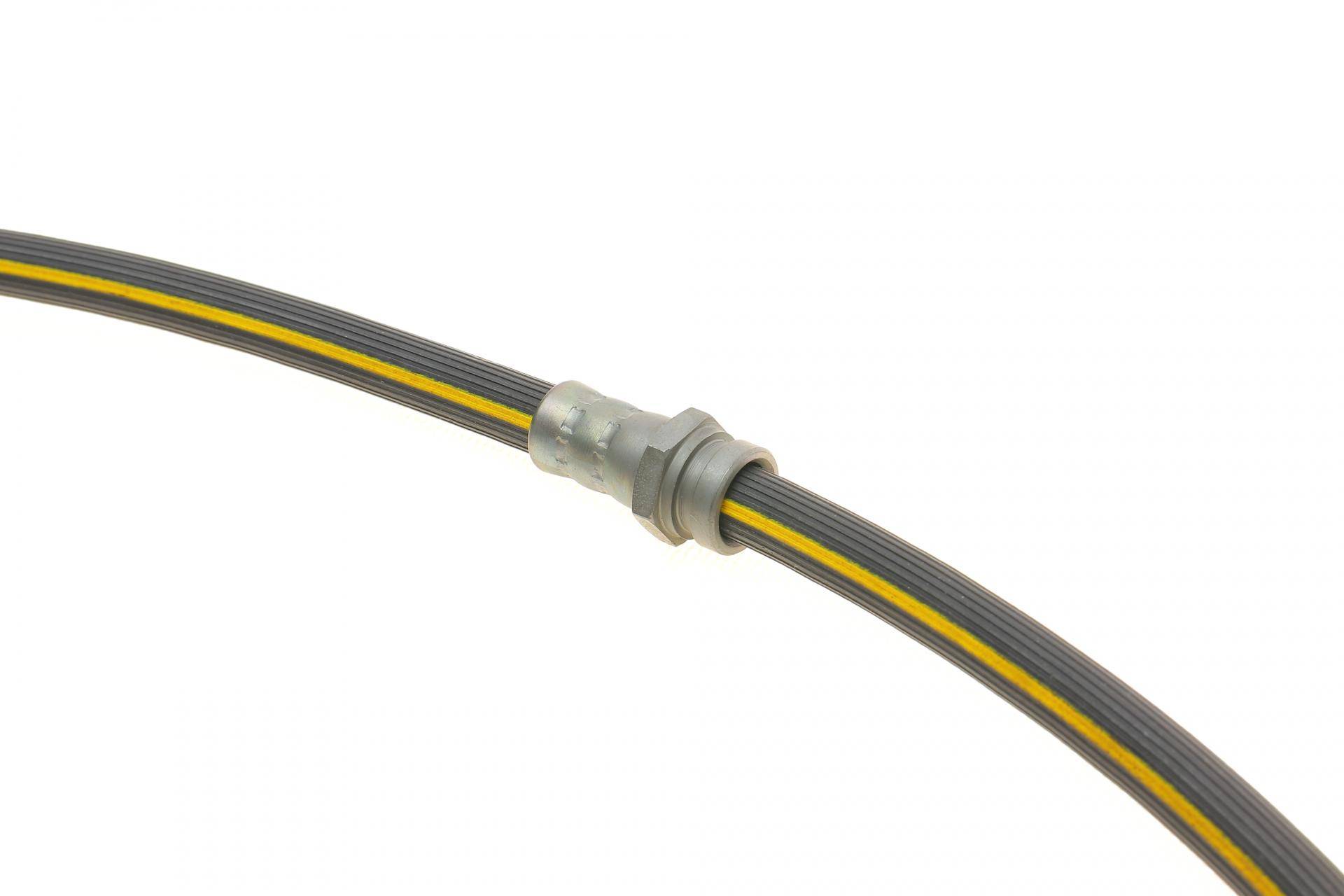 Шланг гальмівний (передній) Mazda 323/626 89-98