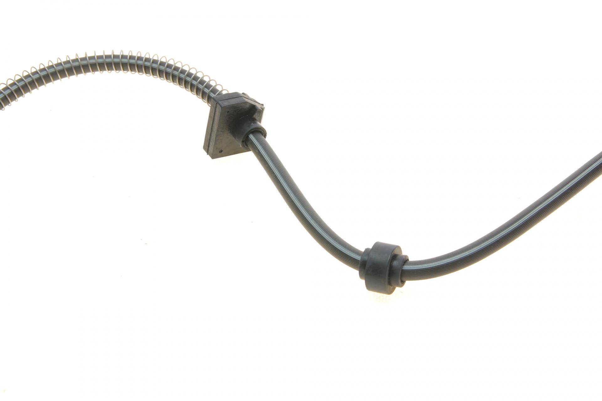 Шланг гальмівний (задній) Citroen C5/Peugeot 407 04- (R) (L=687mm)