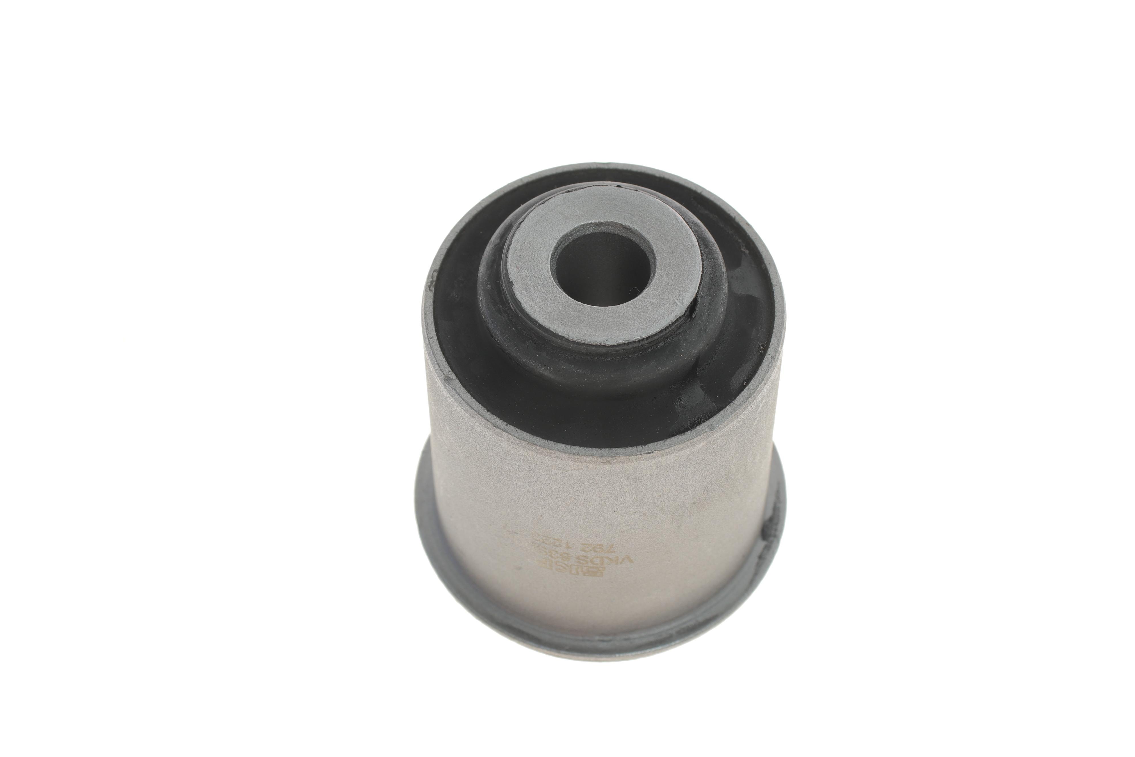 Сайлентблок важеля (переднього/знизу) SsangYong Kyron 2.0/2.7 Xdi/2.3 05-14