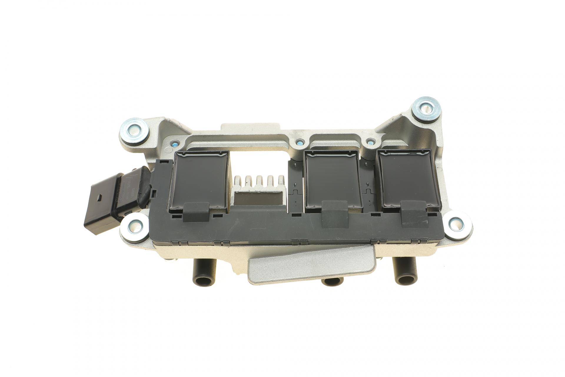 Котушка запалювання Audi A4/A6/VW Passat 2.4/2.8 96-05