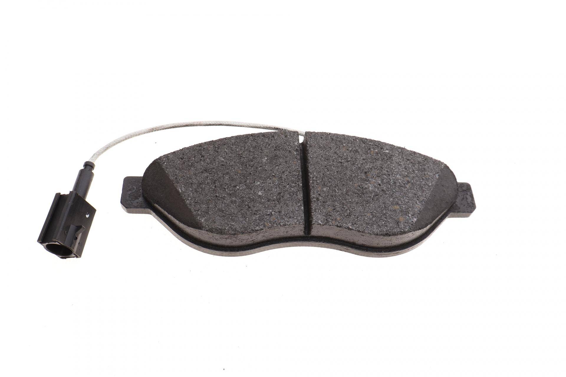 Колодки гальмівні (передні) Citroen Jumper/Fiat Ducato/Peugeot Boxer 06- (+датчик)