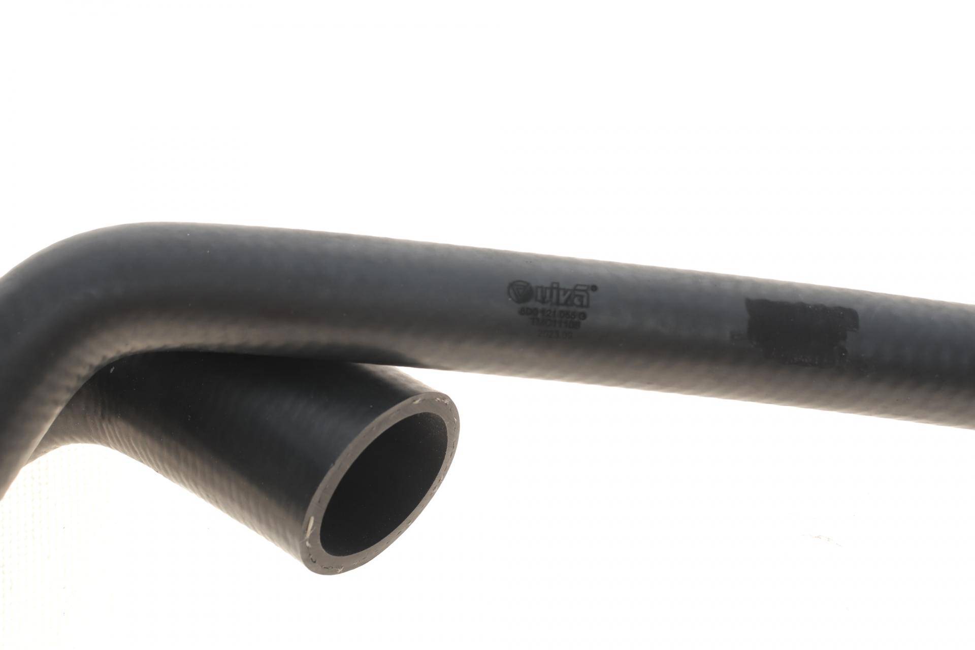 Патрубок радіатора VW Passat 1.8 97-00