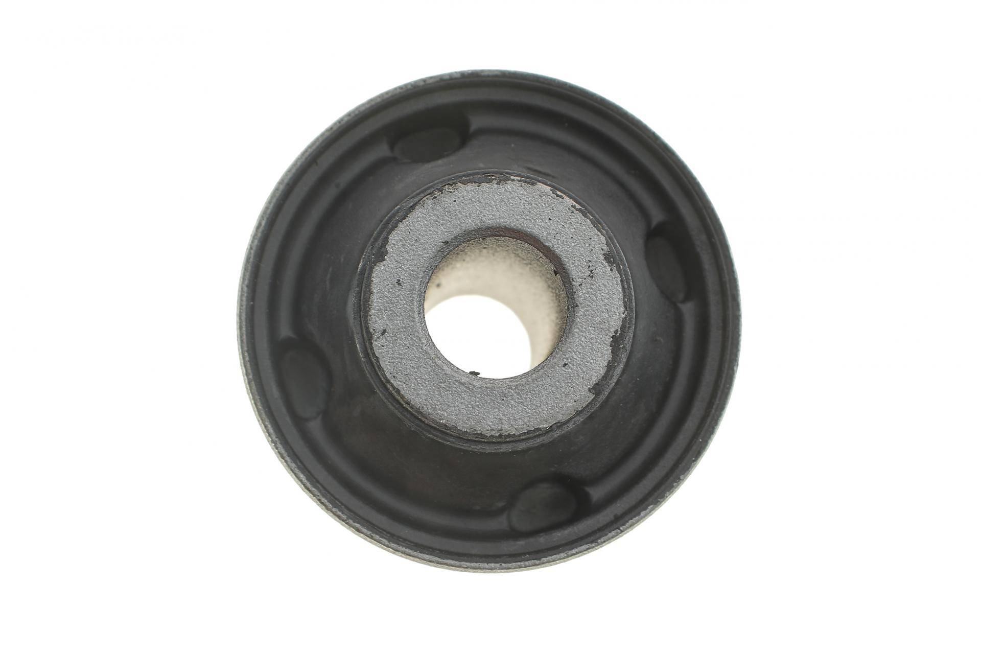 Сайлентблок важеля (заднього/зверху) Mitsubishi Pajero II 98-