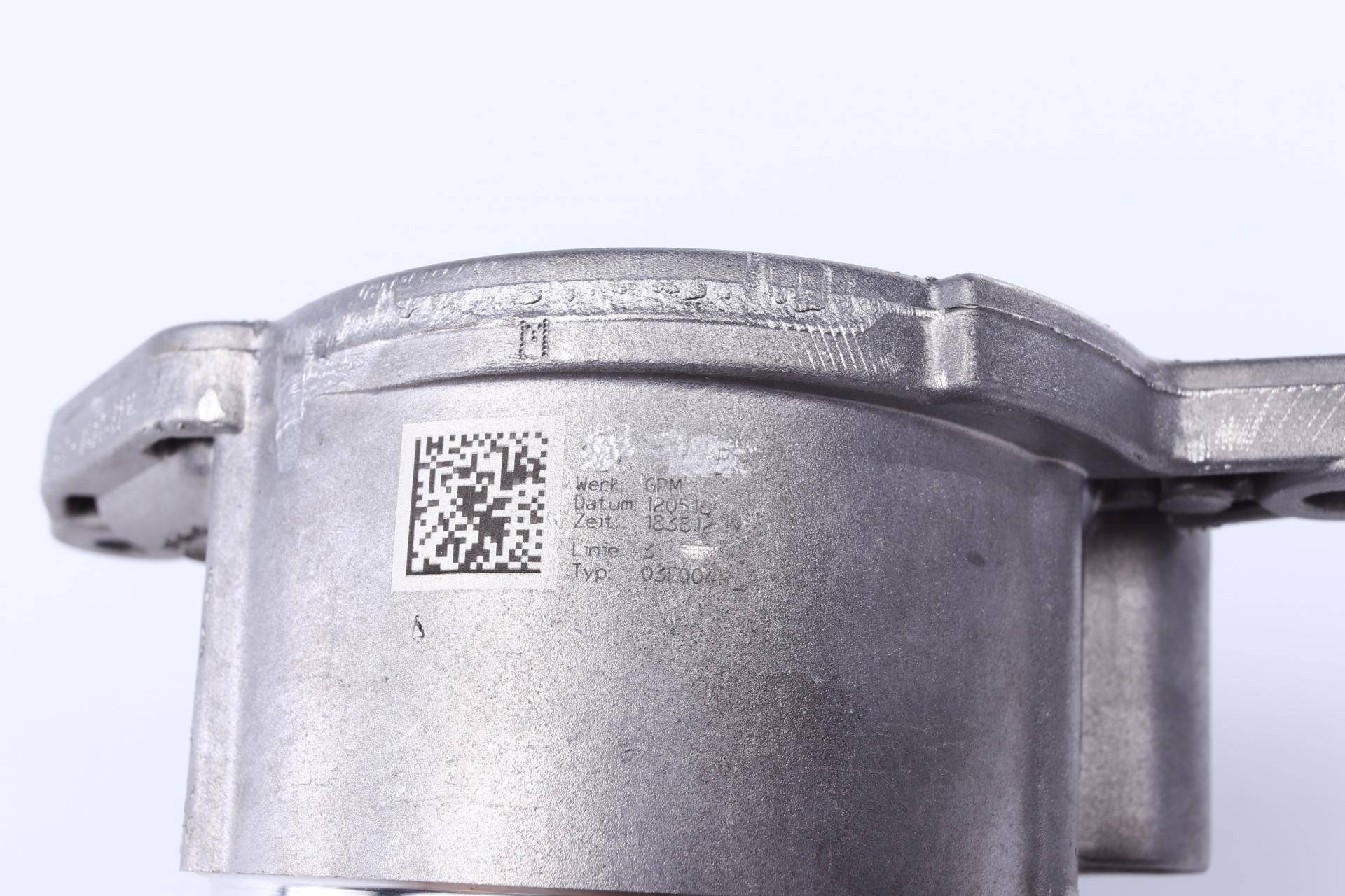 Помпа води VW Caddy 1.2TSI 10-15