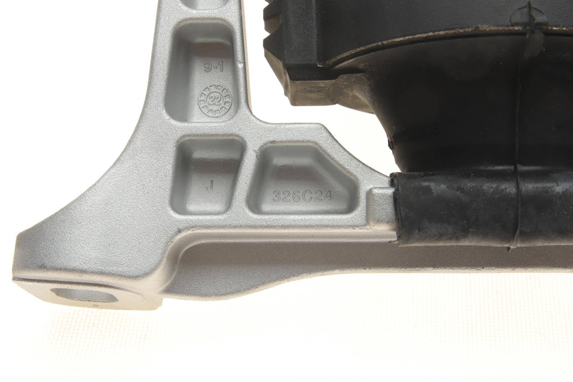 Подушка двигуна (R) Ford Focus 2.0 TDCi 05-