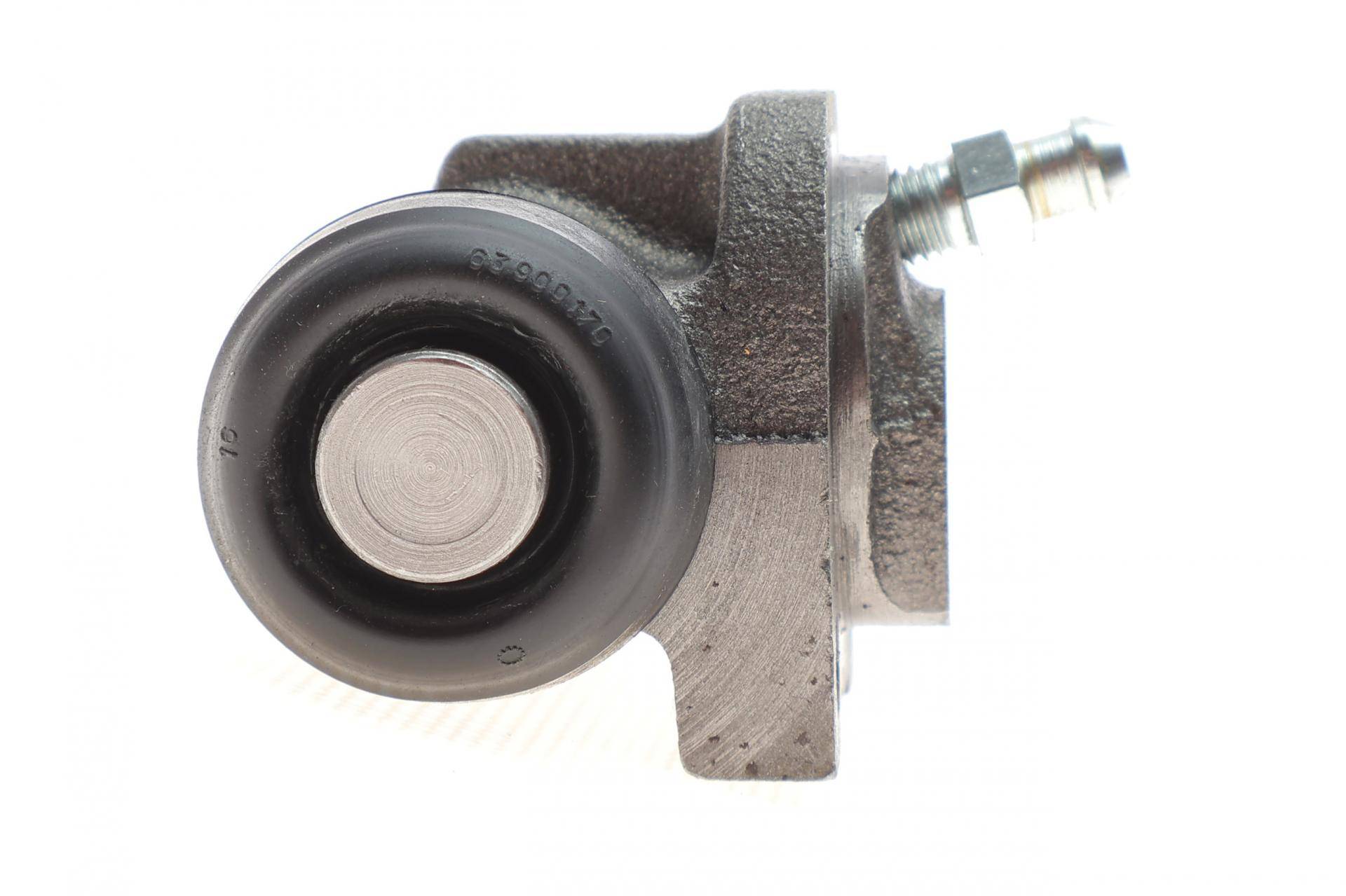 Циліндр гальмівний (задній) Mitsubishi Carisma 1.6-1.9 95-06/Space Star 1.3/1.8 98-