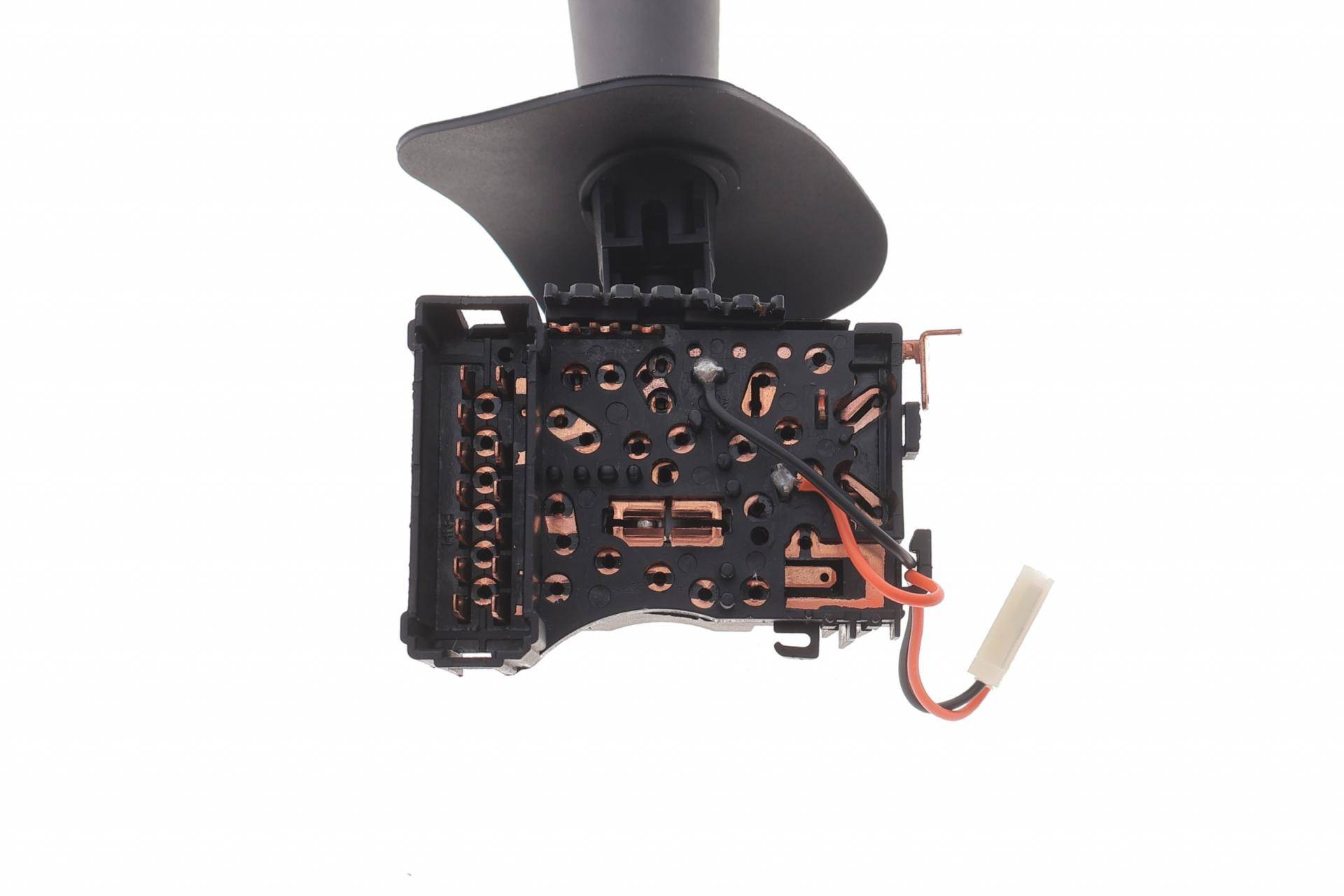 Перемикач підрульовий Dacia Duster/Logan/Sandero 04-