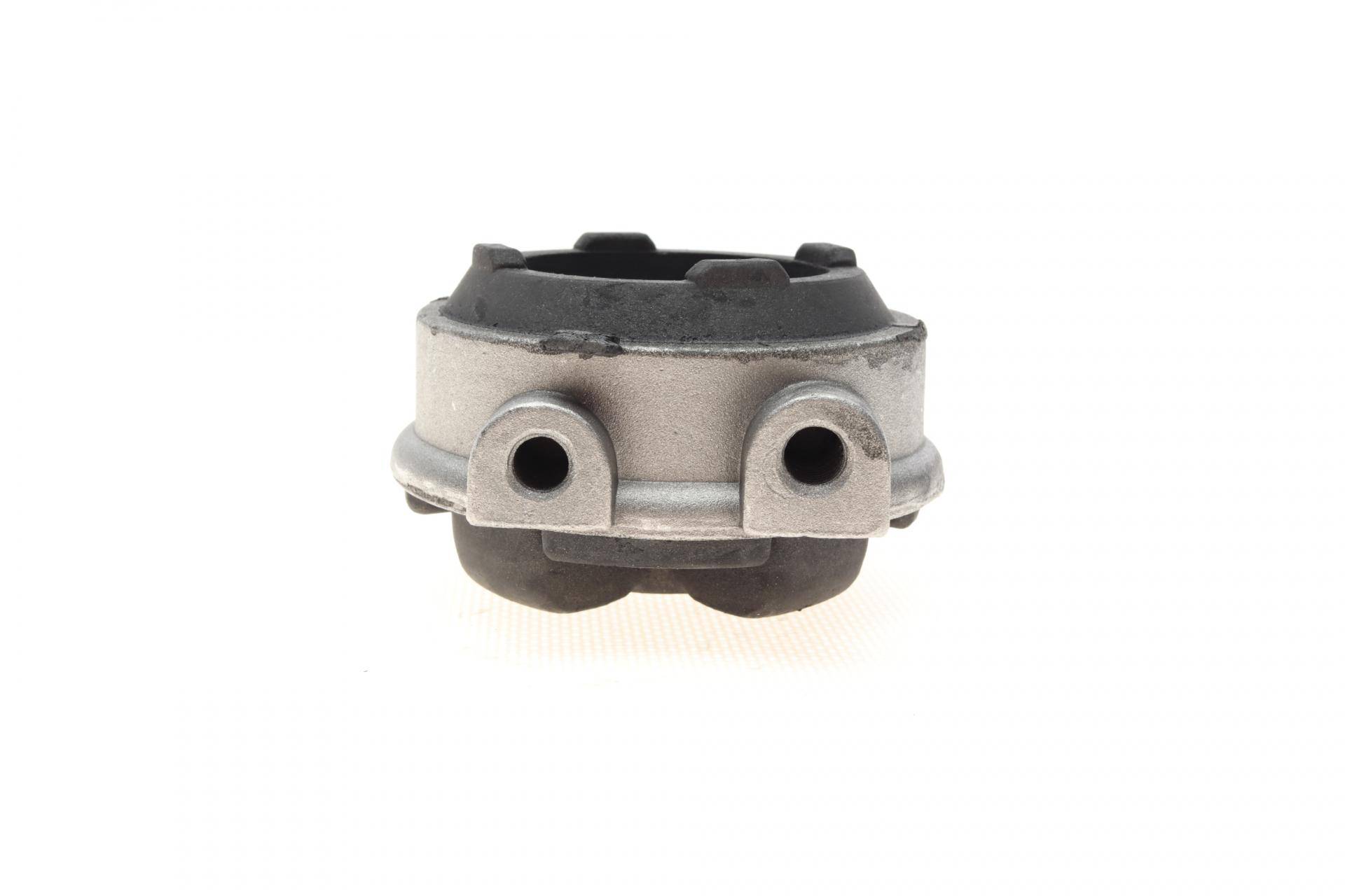 Подушка КПП VW Passat 1.3-1.8 -88