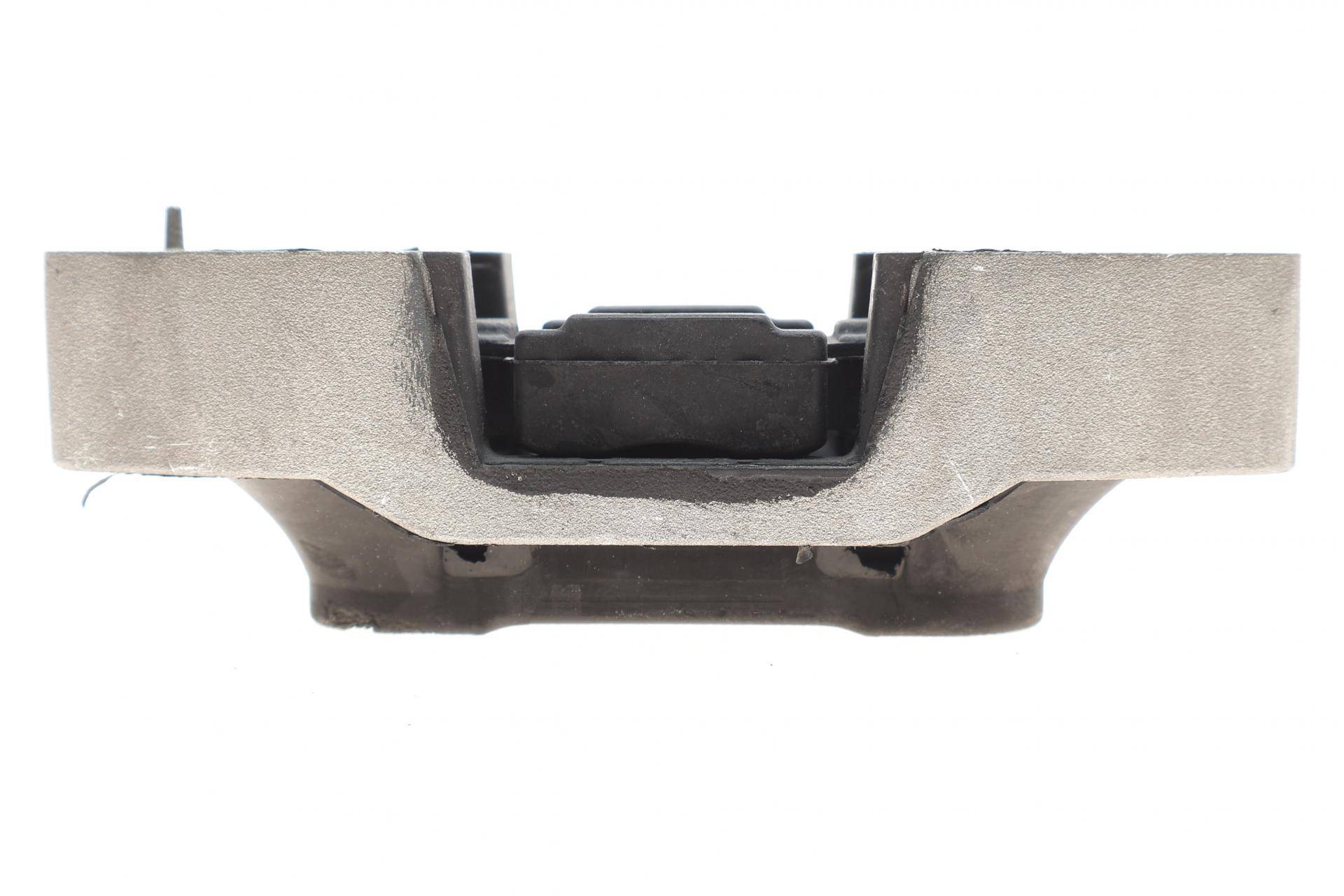 Подушка КПП Ford Transit 2.2TDCi 14- (RWD) ззаду