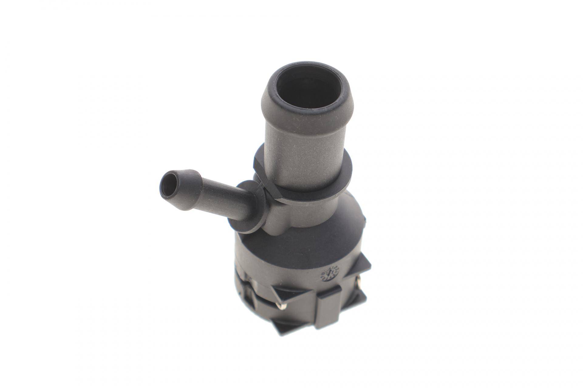 Фланець системи охолодження VW Caddy III 1.2 TSI/1.4 04-15