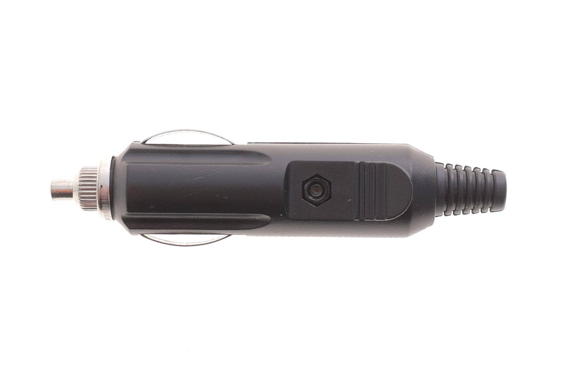 Штекер в прикурювач універсальний