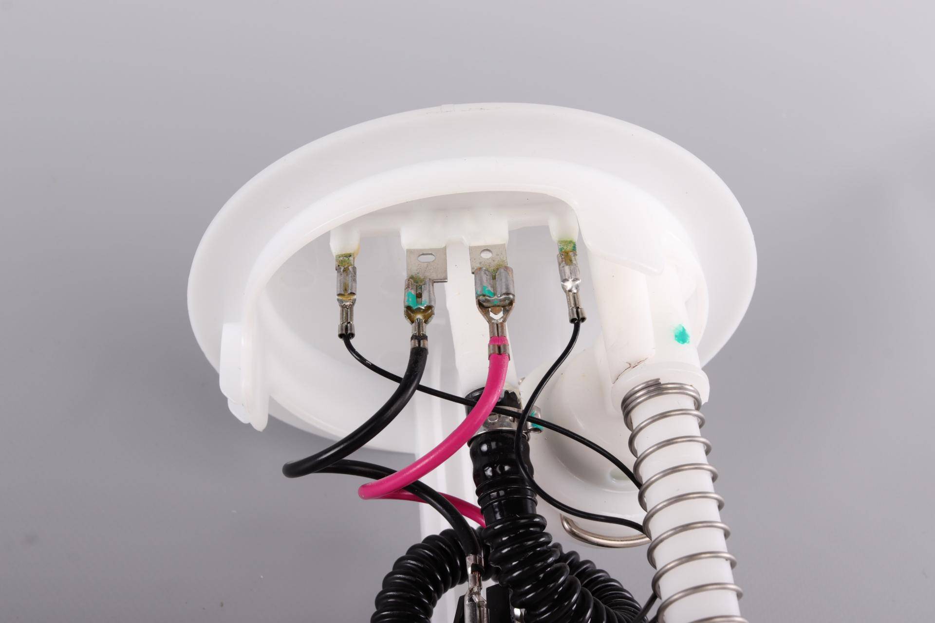 Насос паливний у бак з датчиком рівня палива Citroen Berlingo/Peugeot Partner 1.4i/1.6i 96- (MAM00011M)