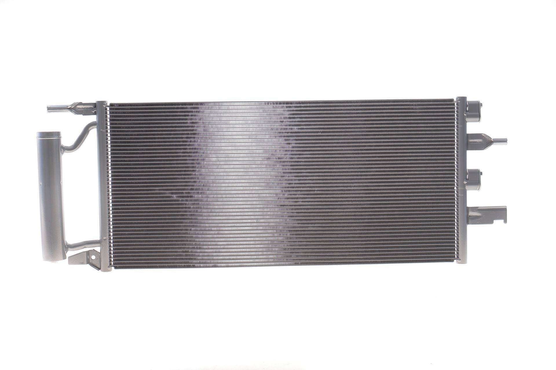 Радіатор кондиціонера BMW X1 (F48) 15-21 B48
