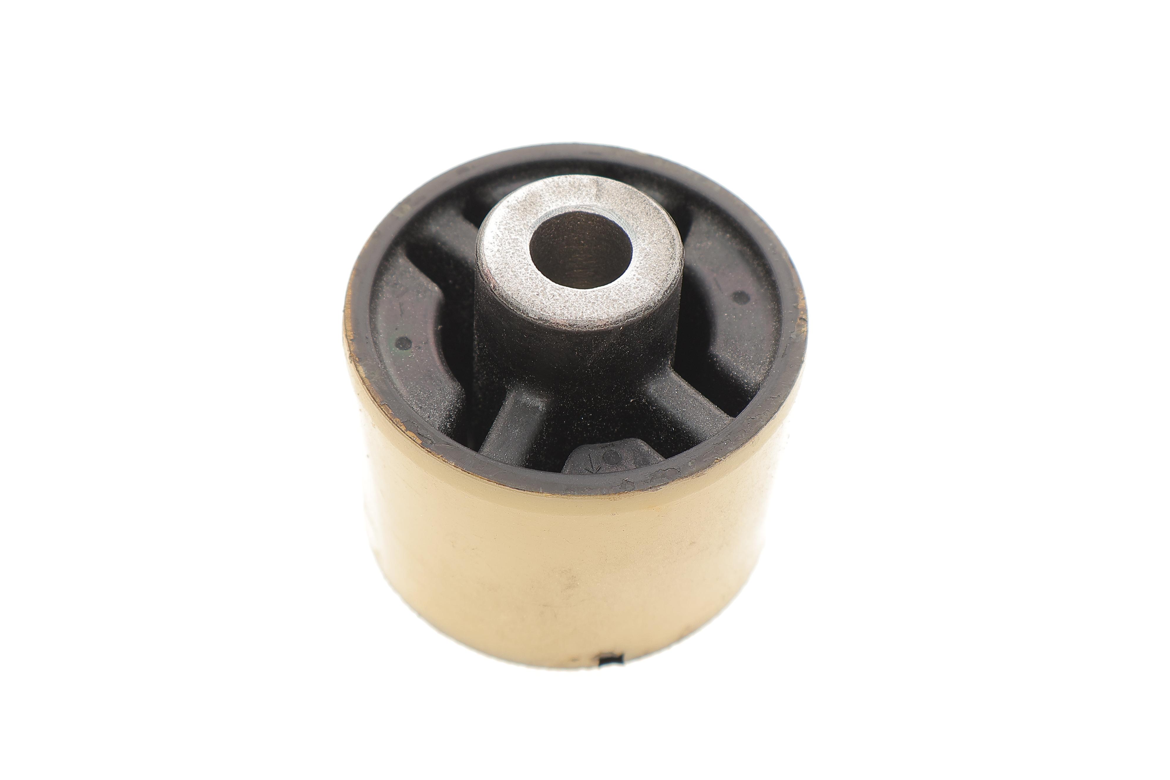 Сайлентблок важеля (заднього/знизу/всередині) Audi A4/A6 00-