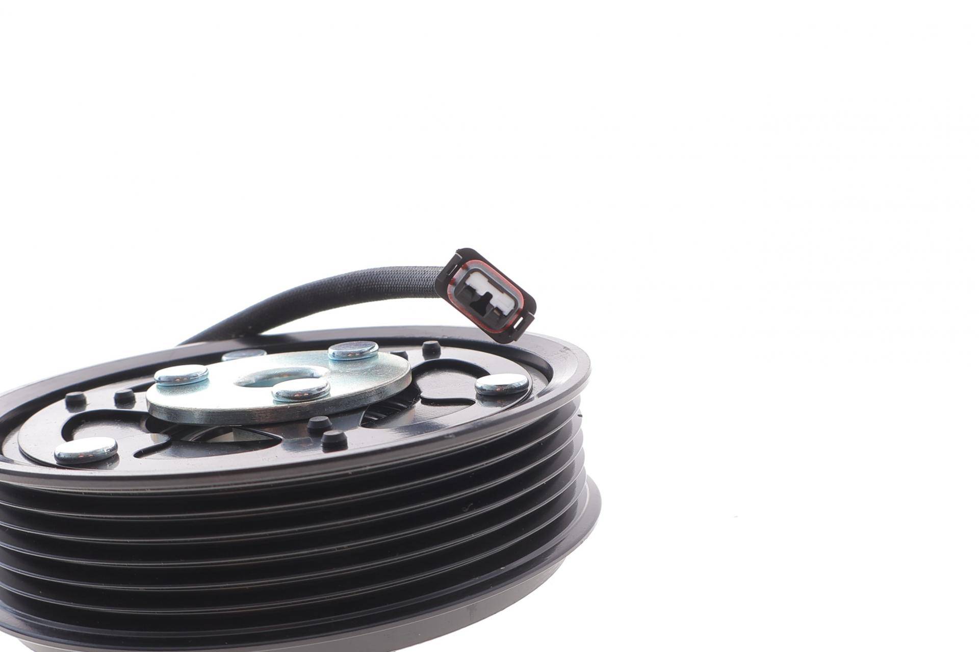 Шків компресора кондиціонера Audi A4/A5/A6/Q7/VW Touareg 3.0 TDI 15-