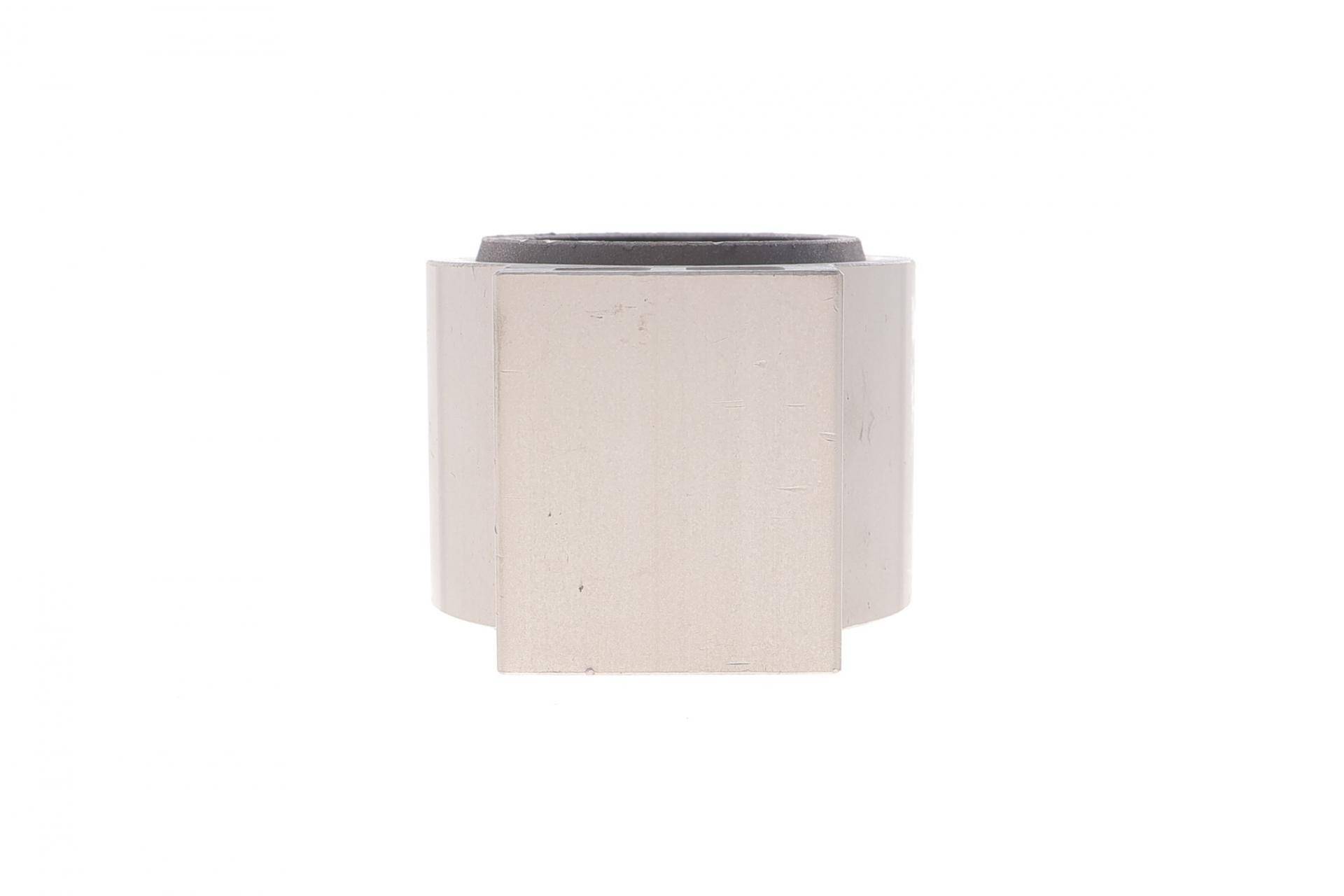 Сайлентблок важеля (переднього/знизу/ззаду) Opel Insignia 2.0 CDTI 08- (з кронштейном)